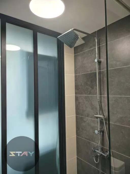 Almas Suites Cozy King Bed Studio Netflix By STAY