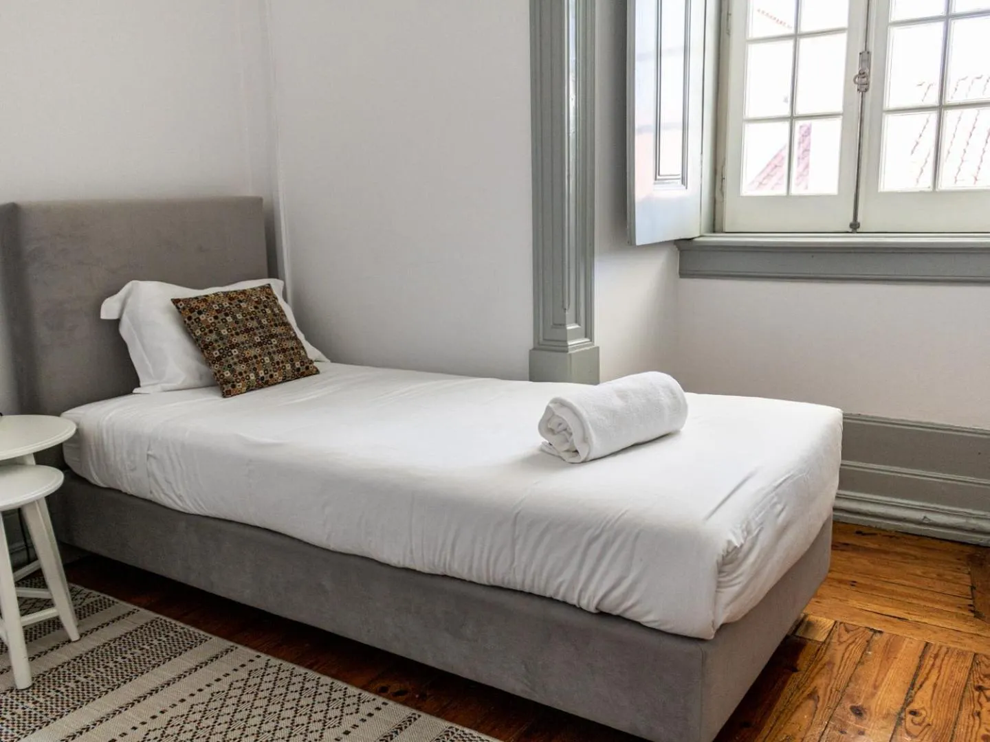 Bedroom, Bed in The Luggage