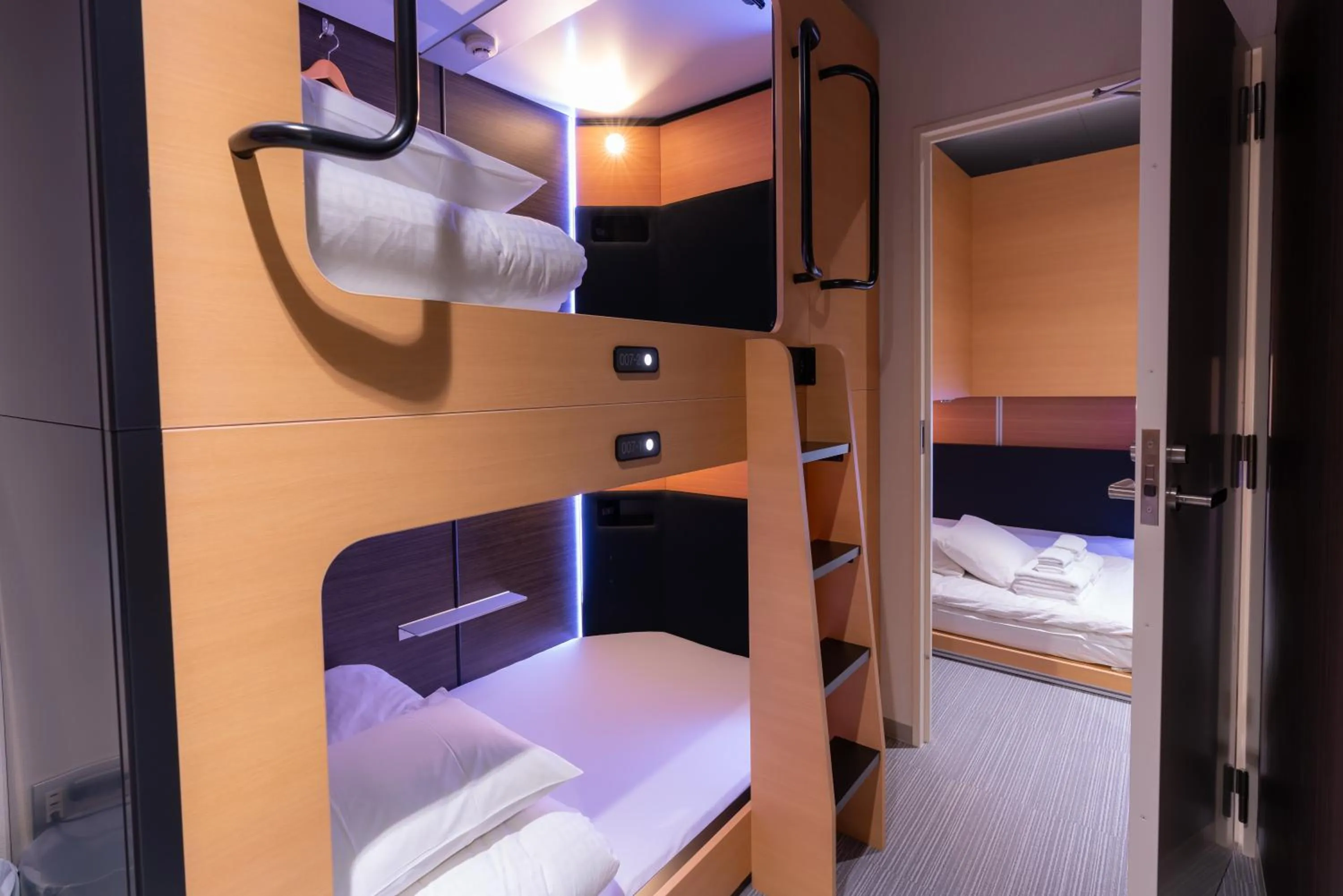 Bedroom, Bed in The Lodge Moiwa 834