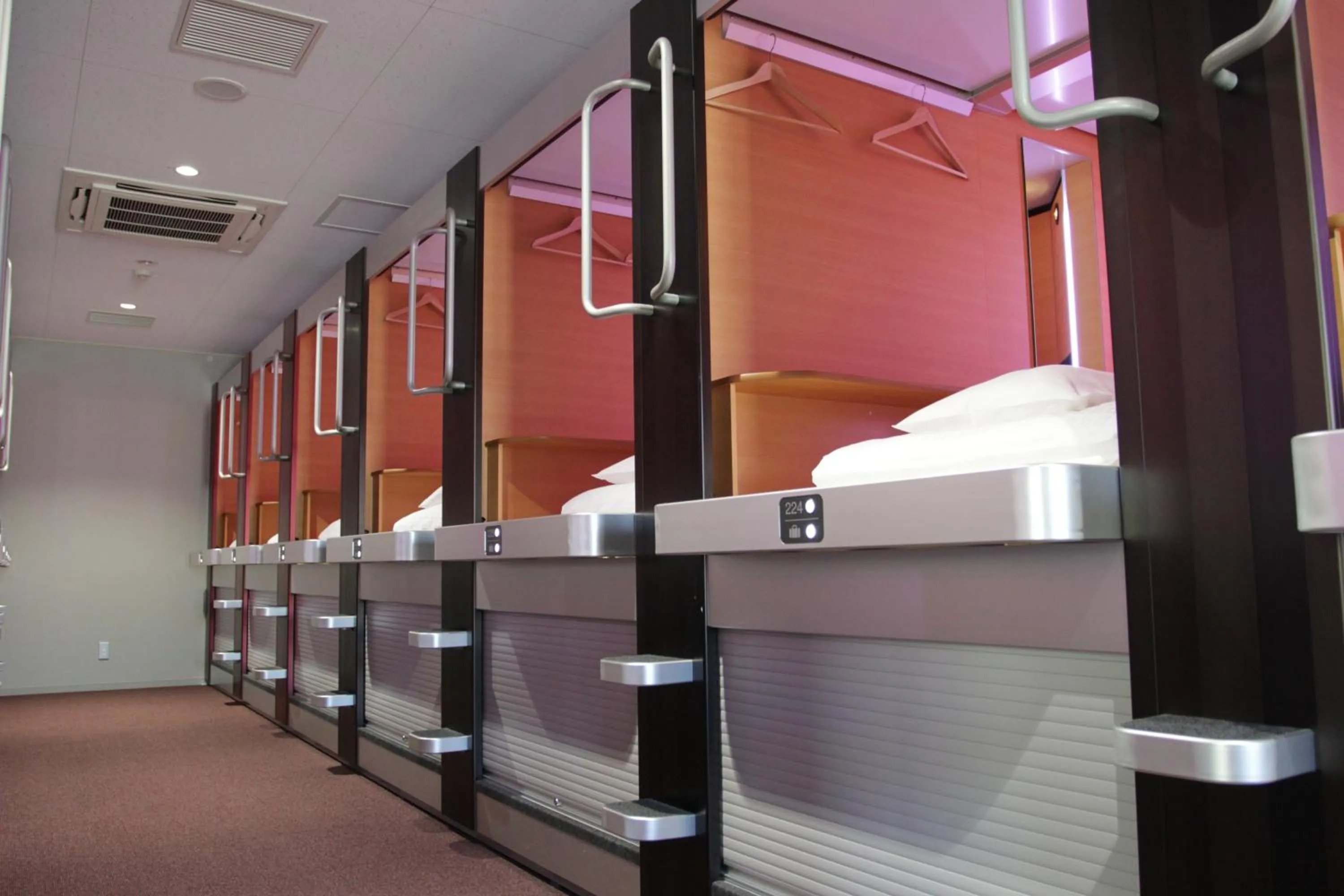 Property building in The Lodge Moiwa 834