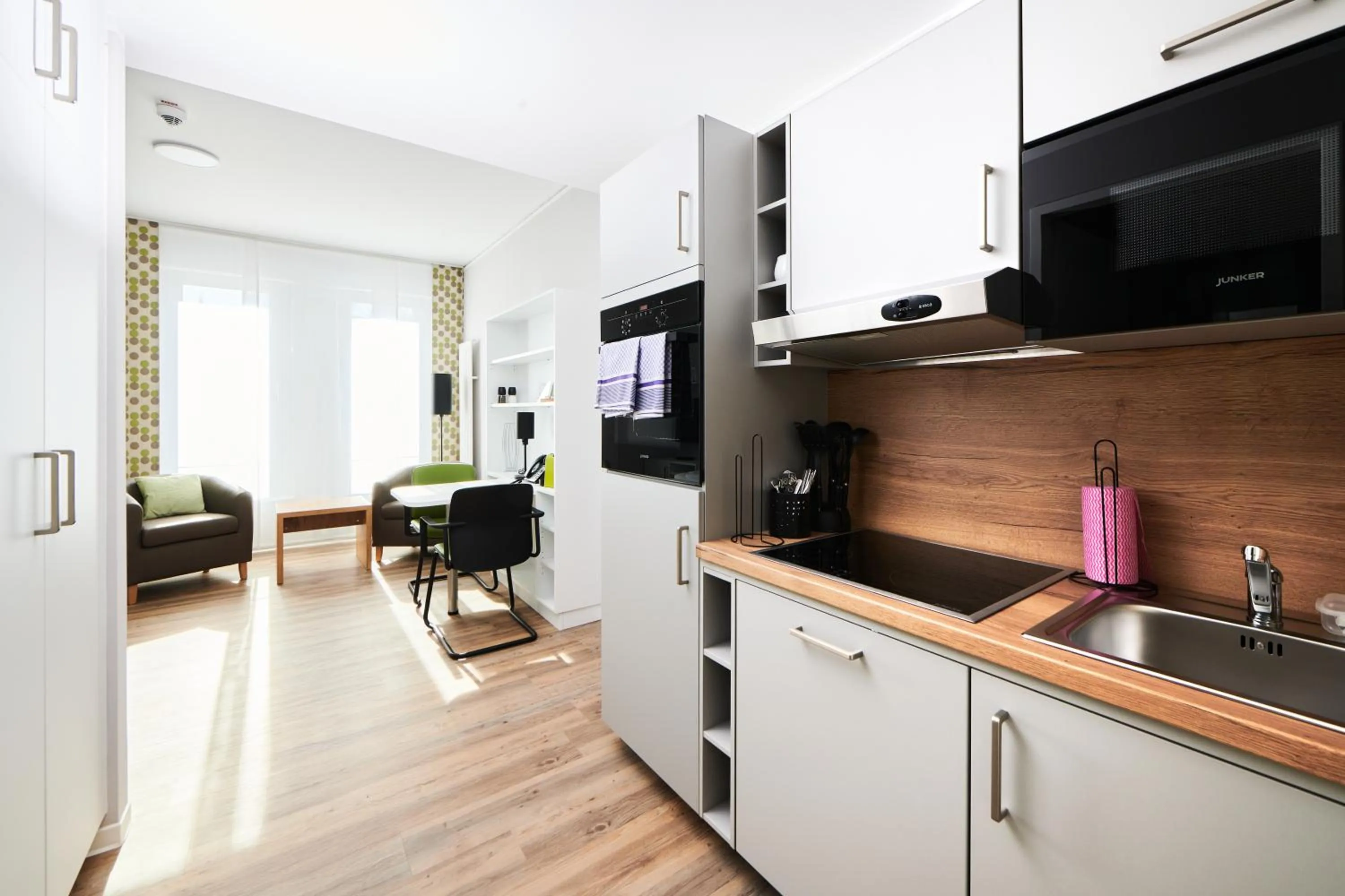 Coffee/tea facilities in ADAPT APARTMENT HOTEL Siegen