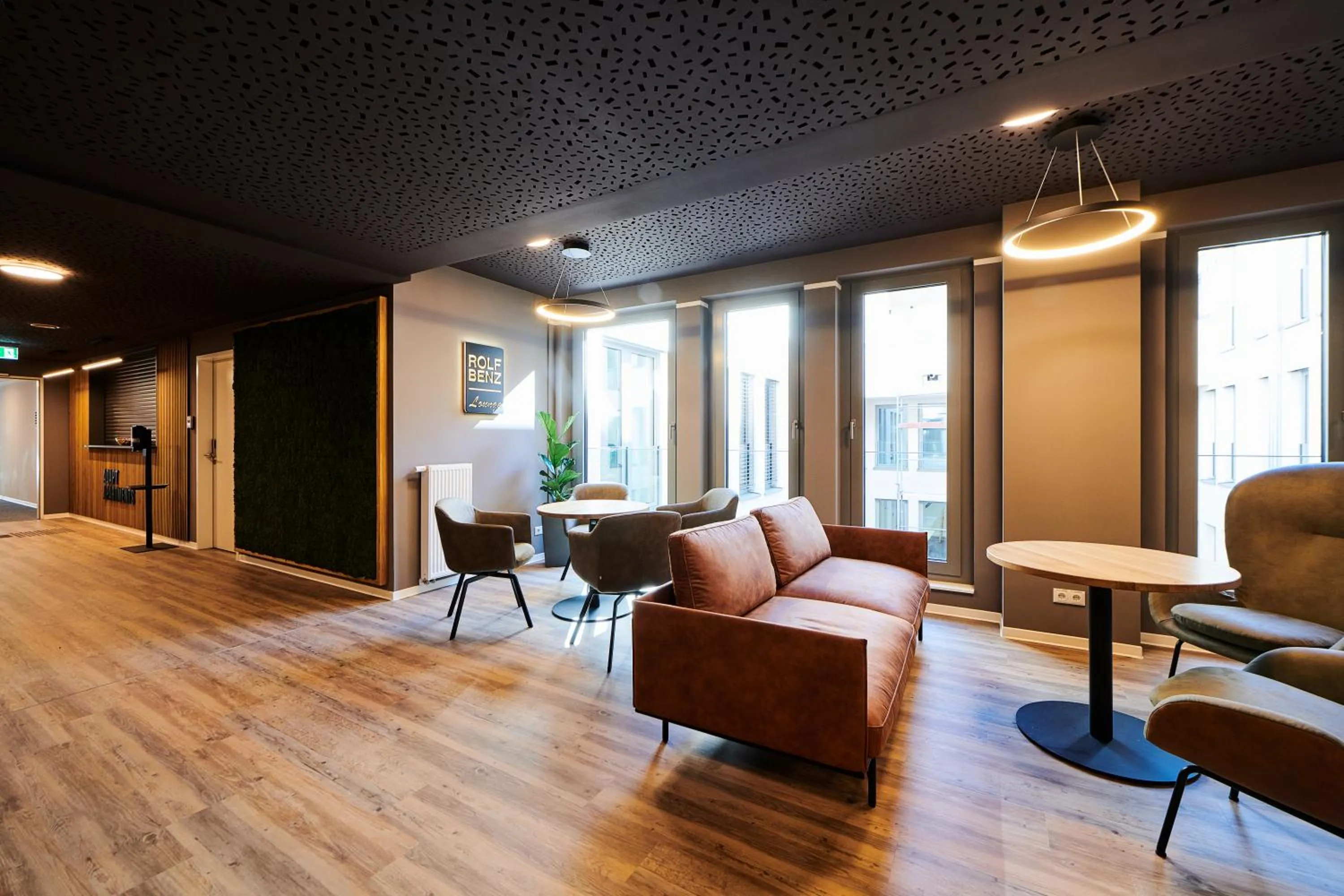 Lounge or bar in ADAPT APARTMENT HOTEL Siegen