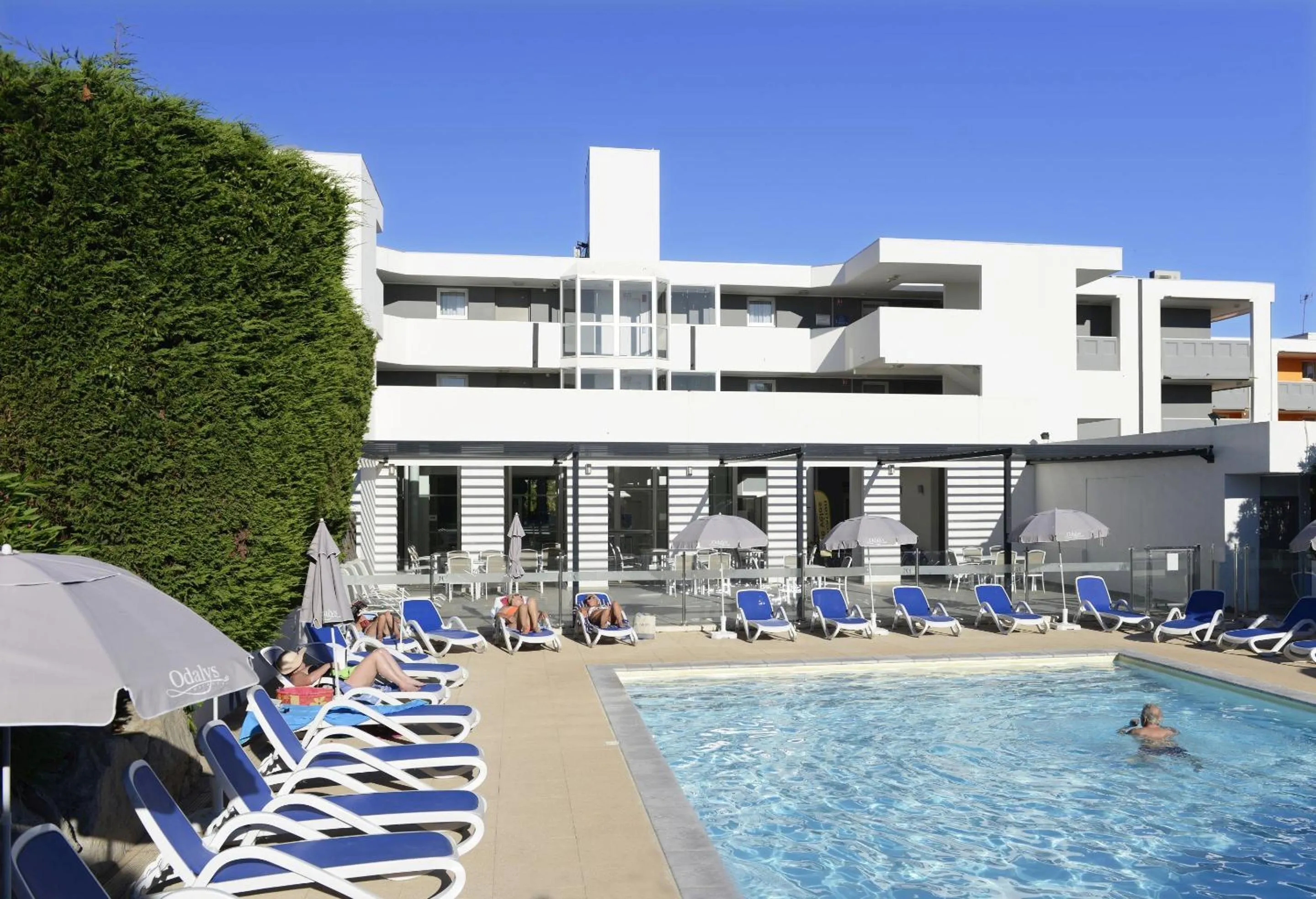 Swimming pool in Résidence Odalys Aqualia