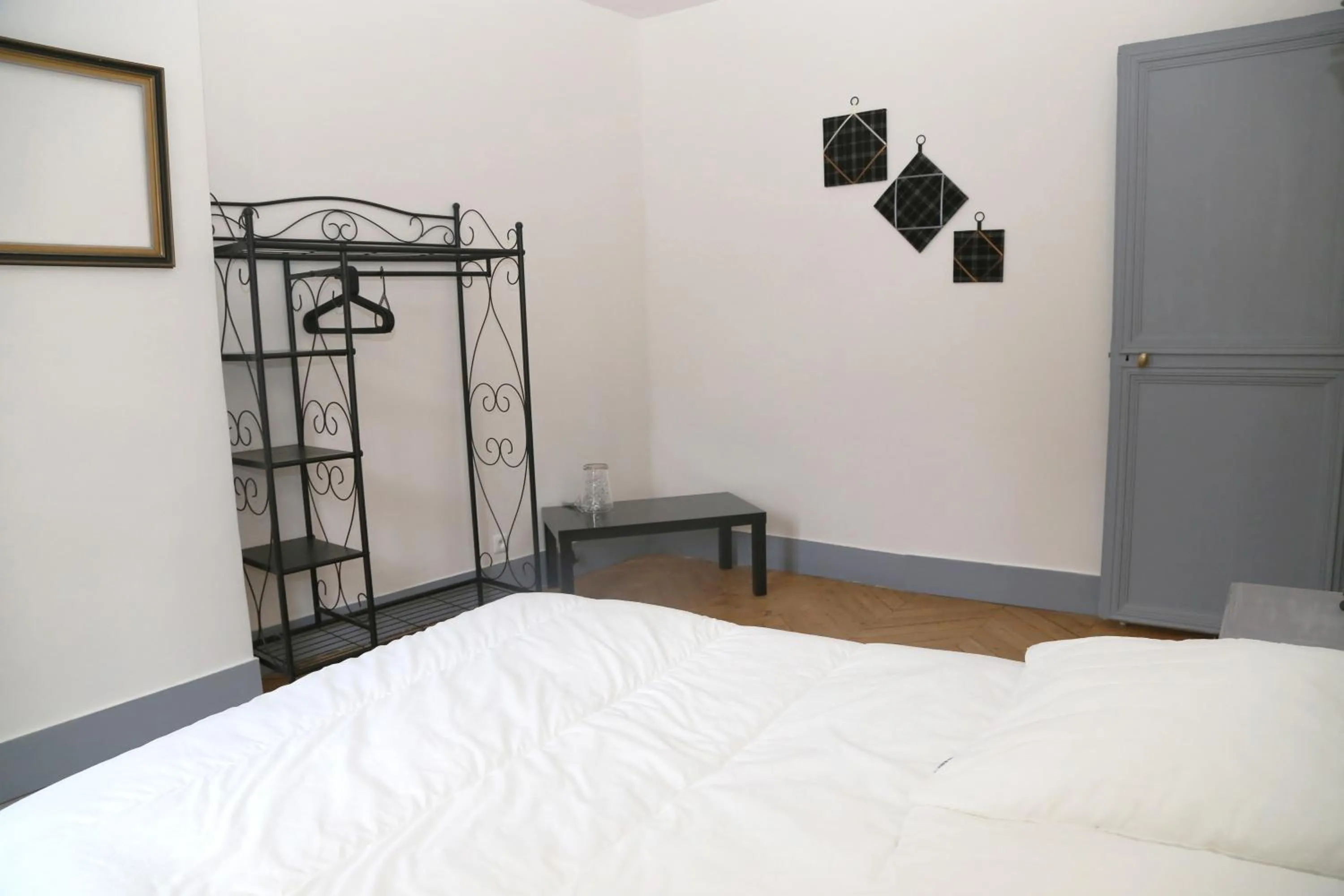 Two-Bedroom Apartment in Appartement Bourgeois