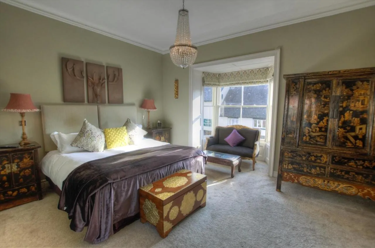 Bed in Dunster Castle Hotel