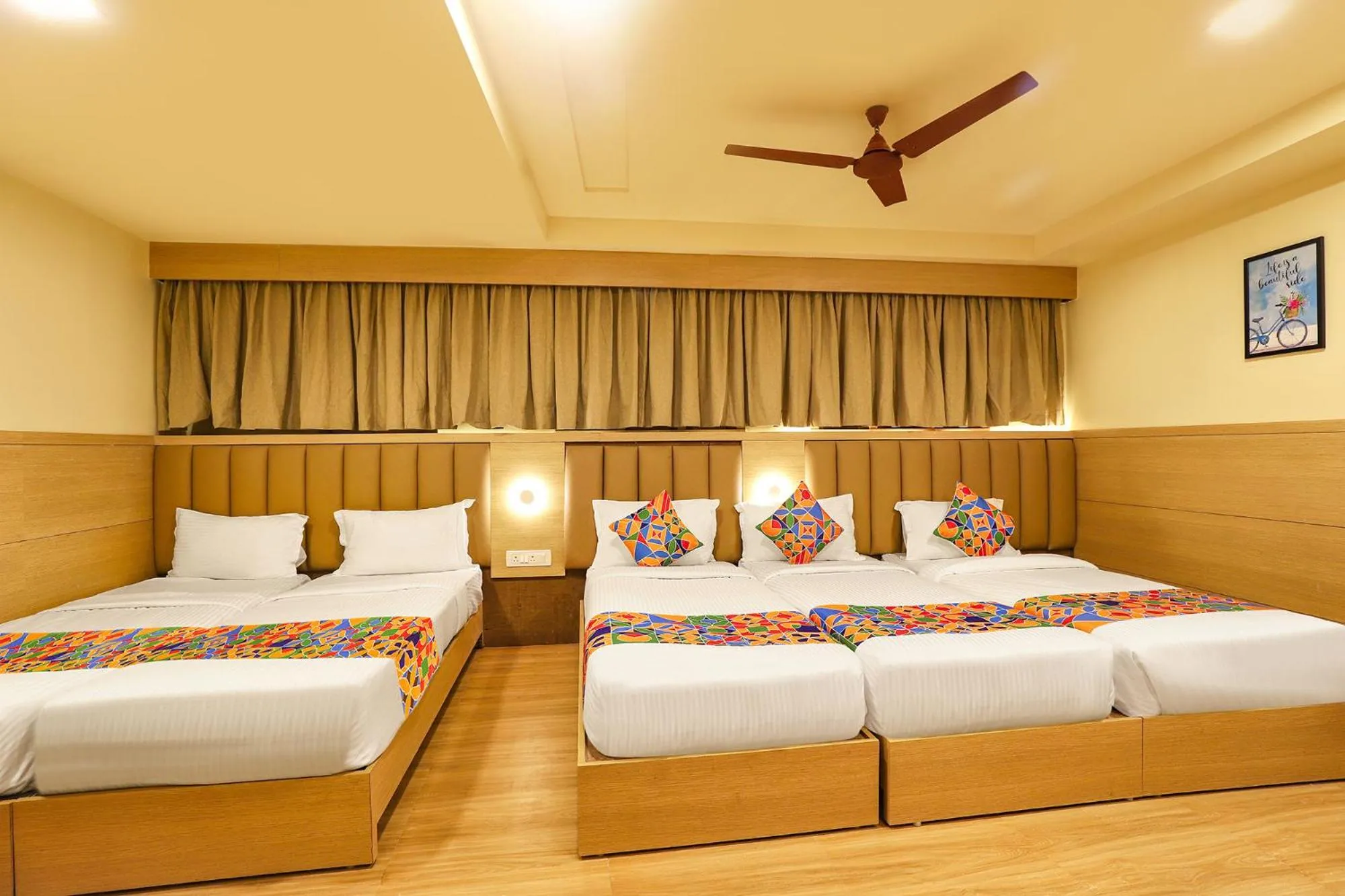 Bed in FabHotel Nestlay Rooms High Court - Nr Parry's Corner