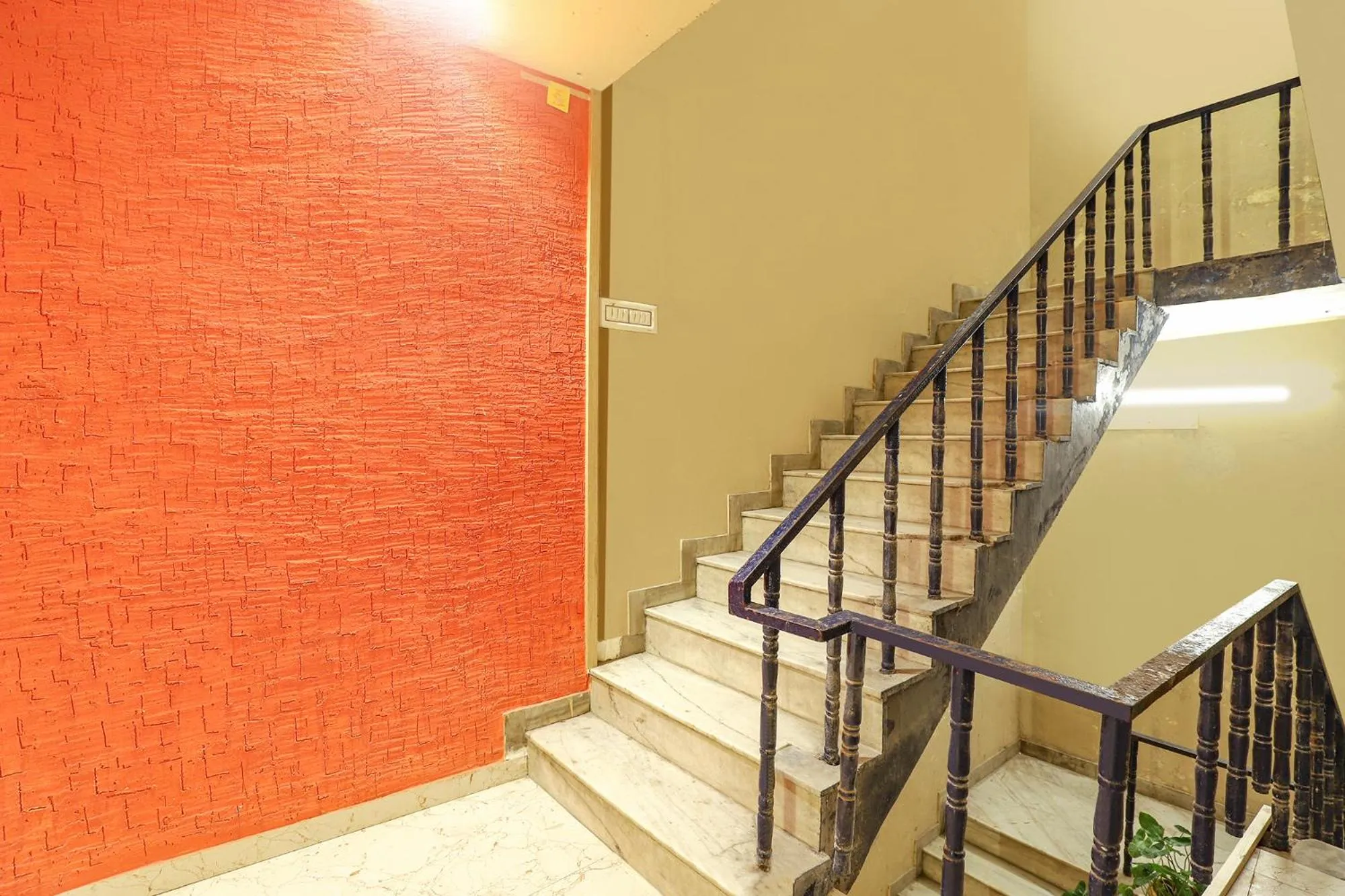 Lobby or reception in FabHotel Nestlay Rooms High Court - Nr Parry's Corner