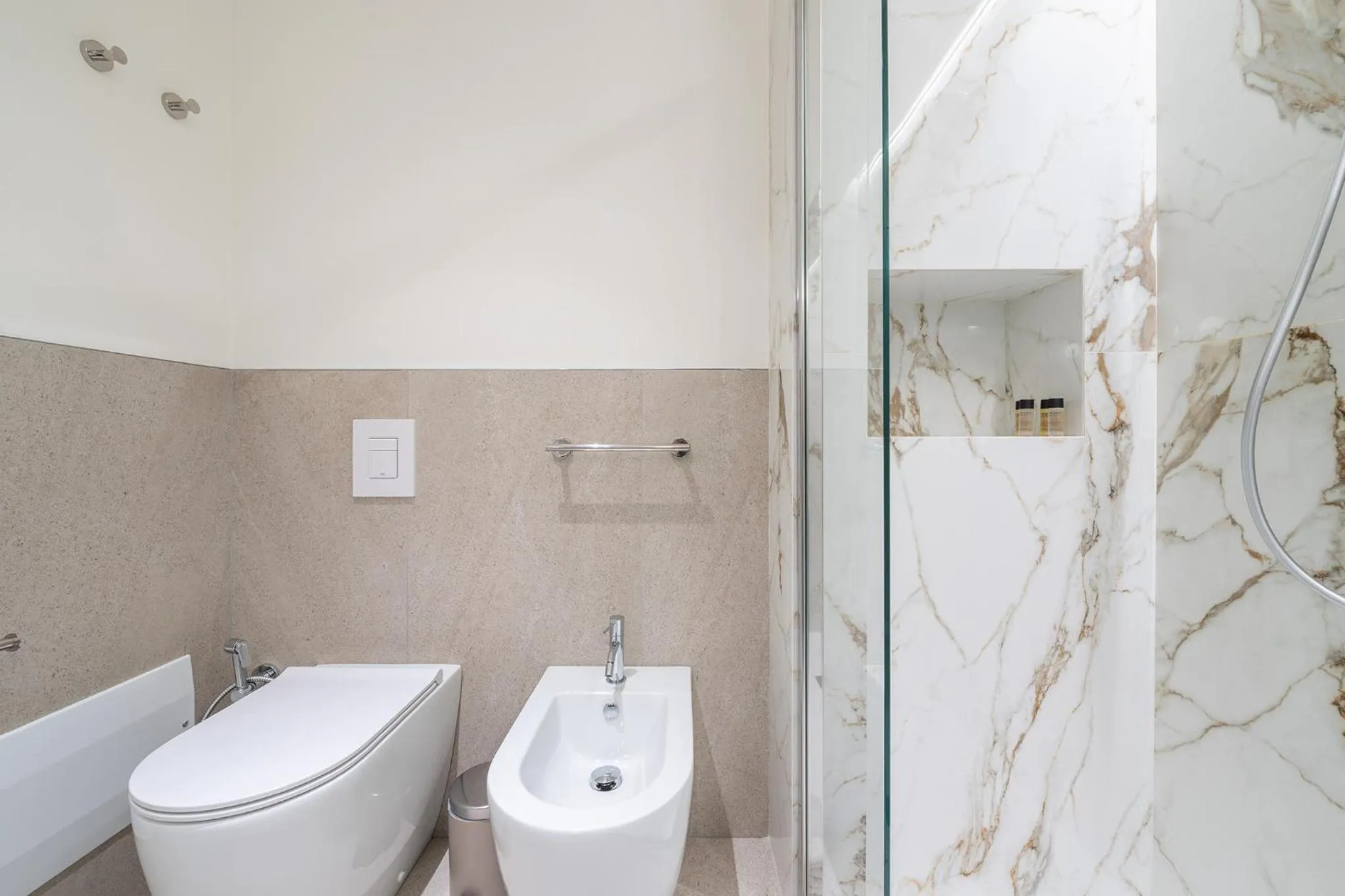 Bathroom in Karalin Sonnino Suites