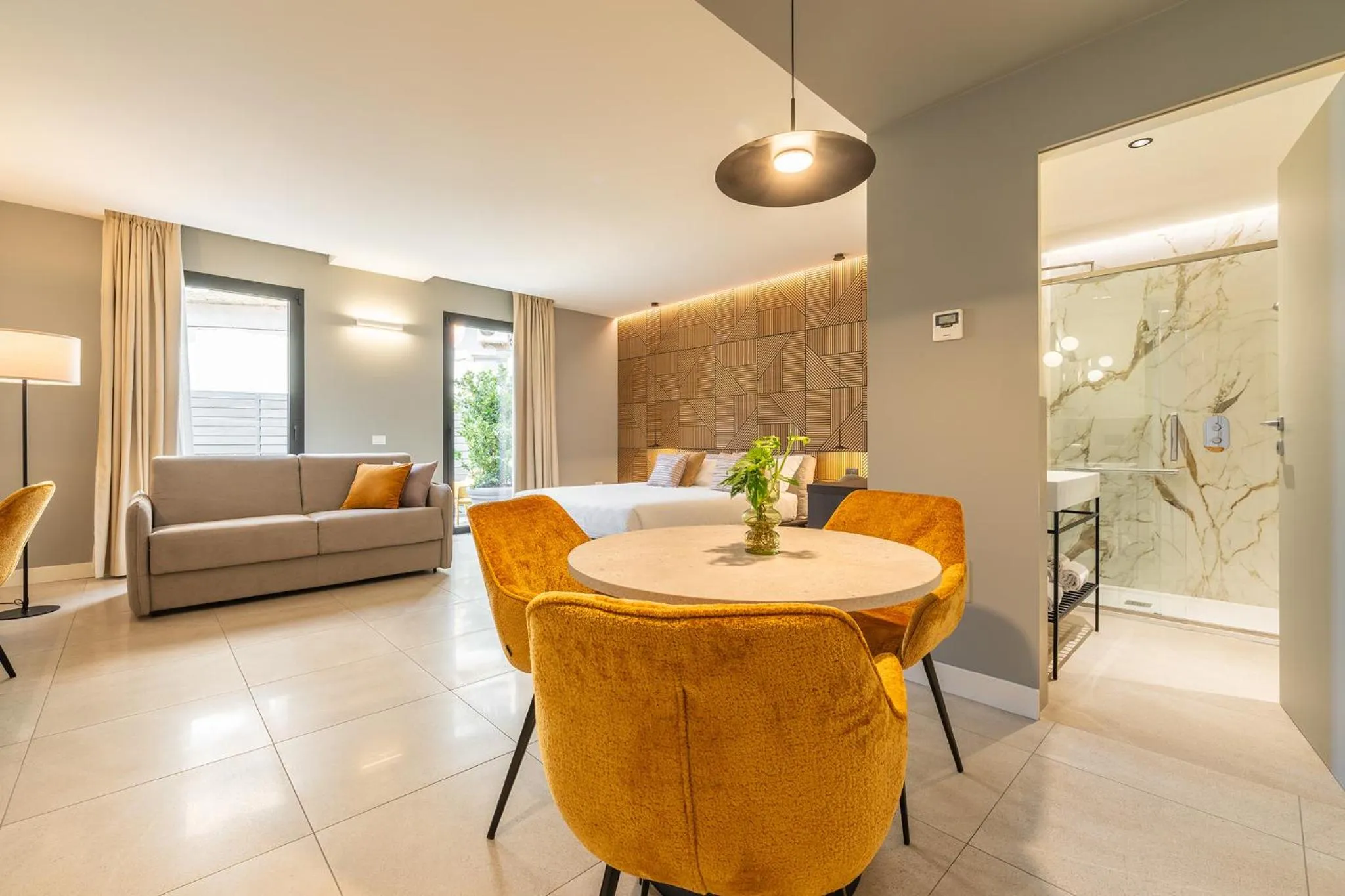 Photo of the whole room in Karalin Sonnino Suites