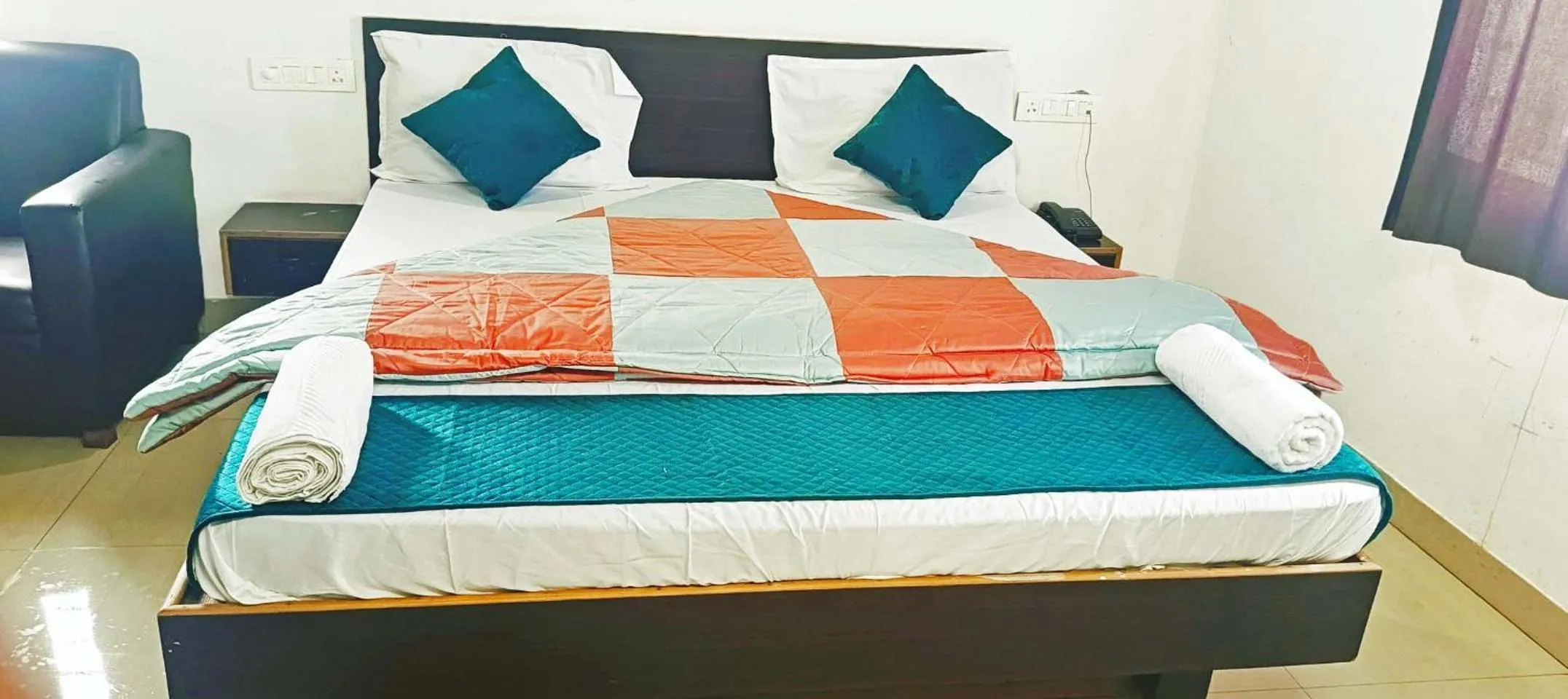 Savanur Deluxe Lodge