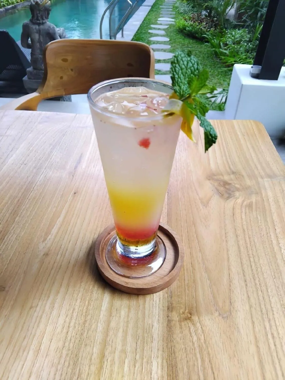 Restaurant/places to eat in Sujiwa Ubud Hotel & Villa