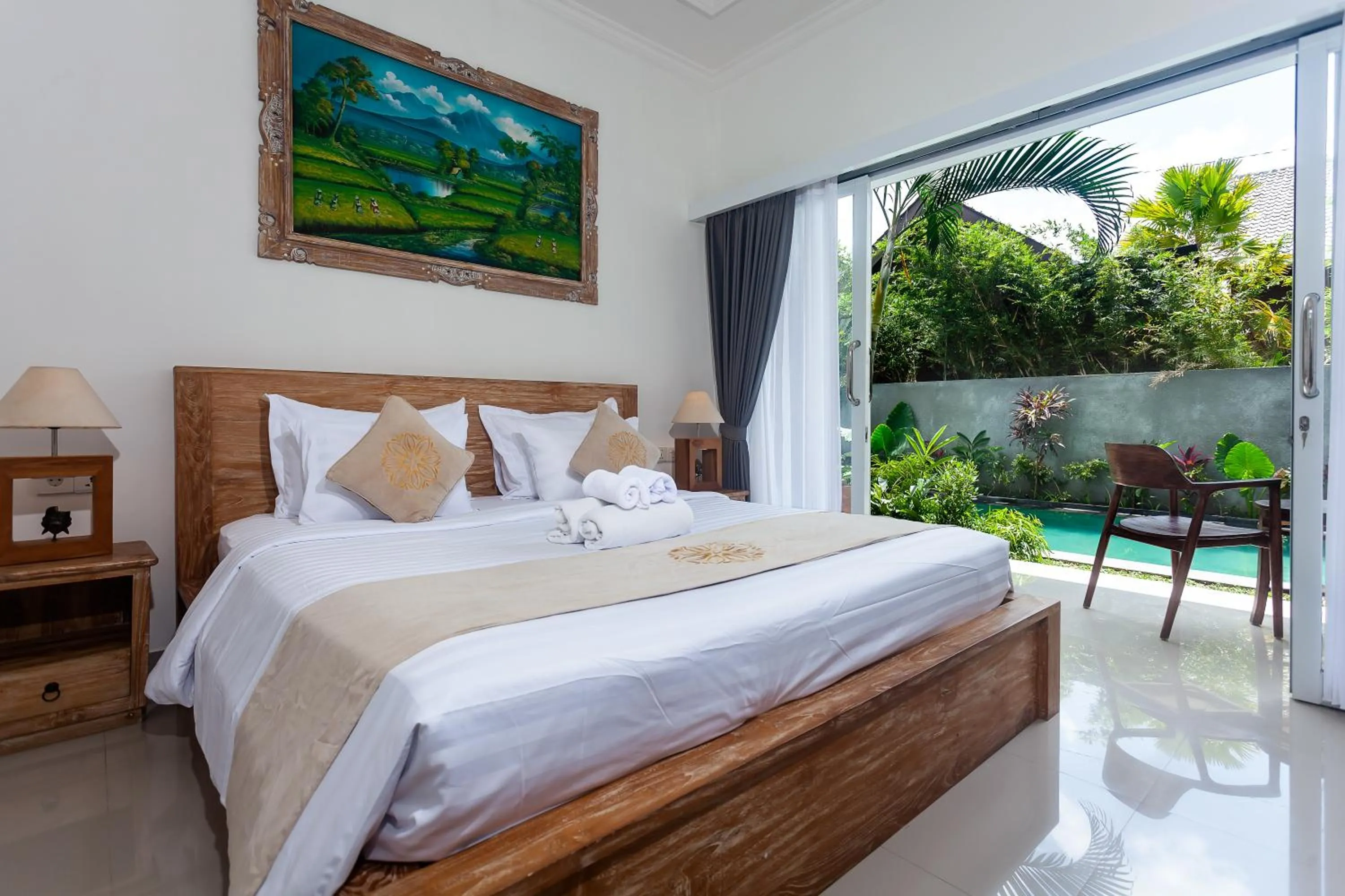 Spring, Bed in Sujiwa Ubud Hotel & Villa