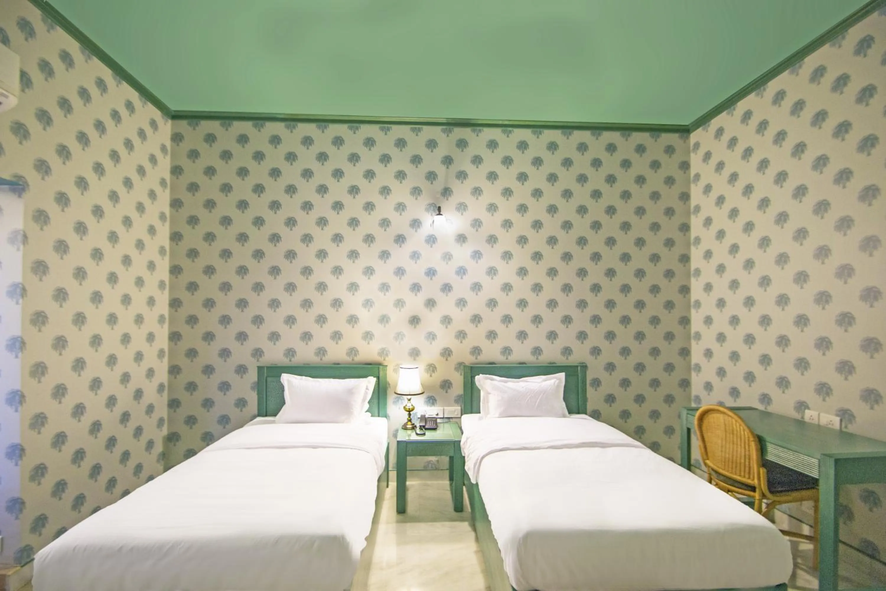 Bed in Sonaar Haveli