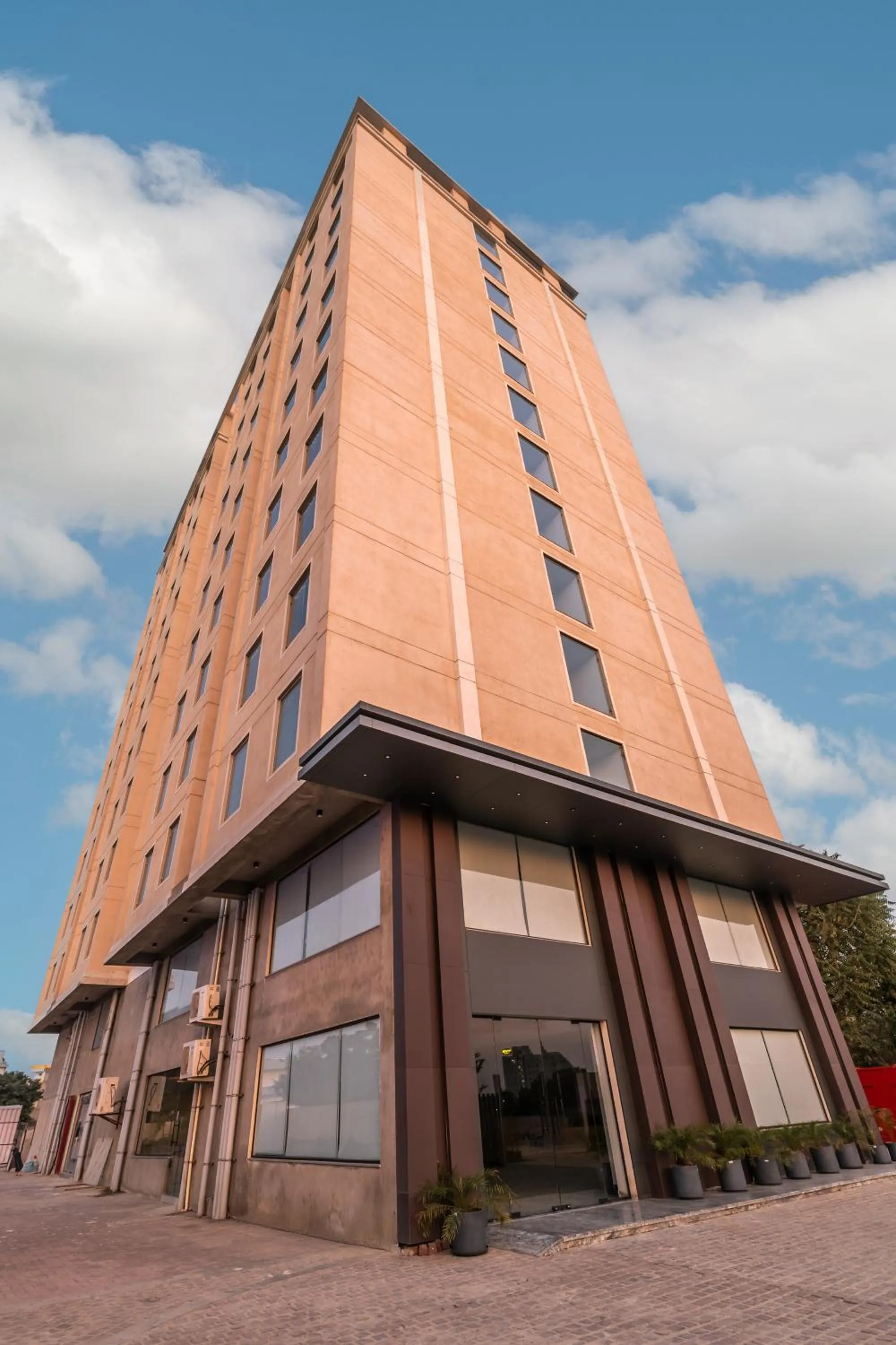 Facade/entrance in Clarks Inn Suites Jaipur