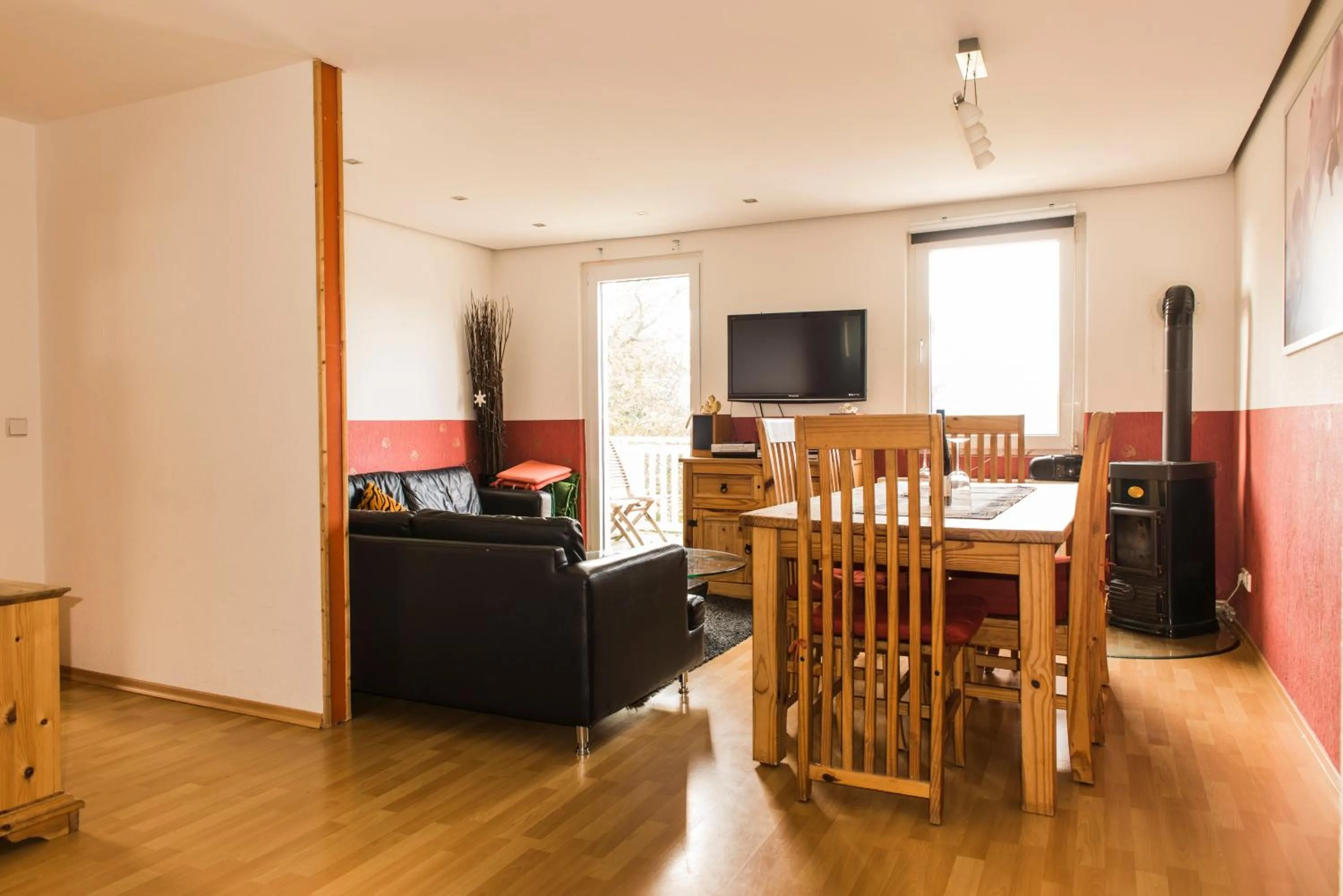 Ferienwohnung Casa Casimir mit Elbblick, Balkon und großen Garten