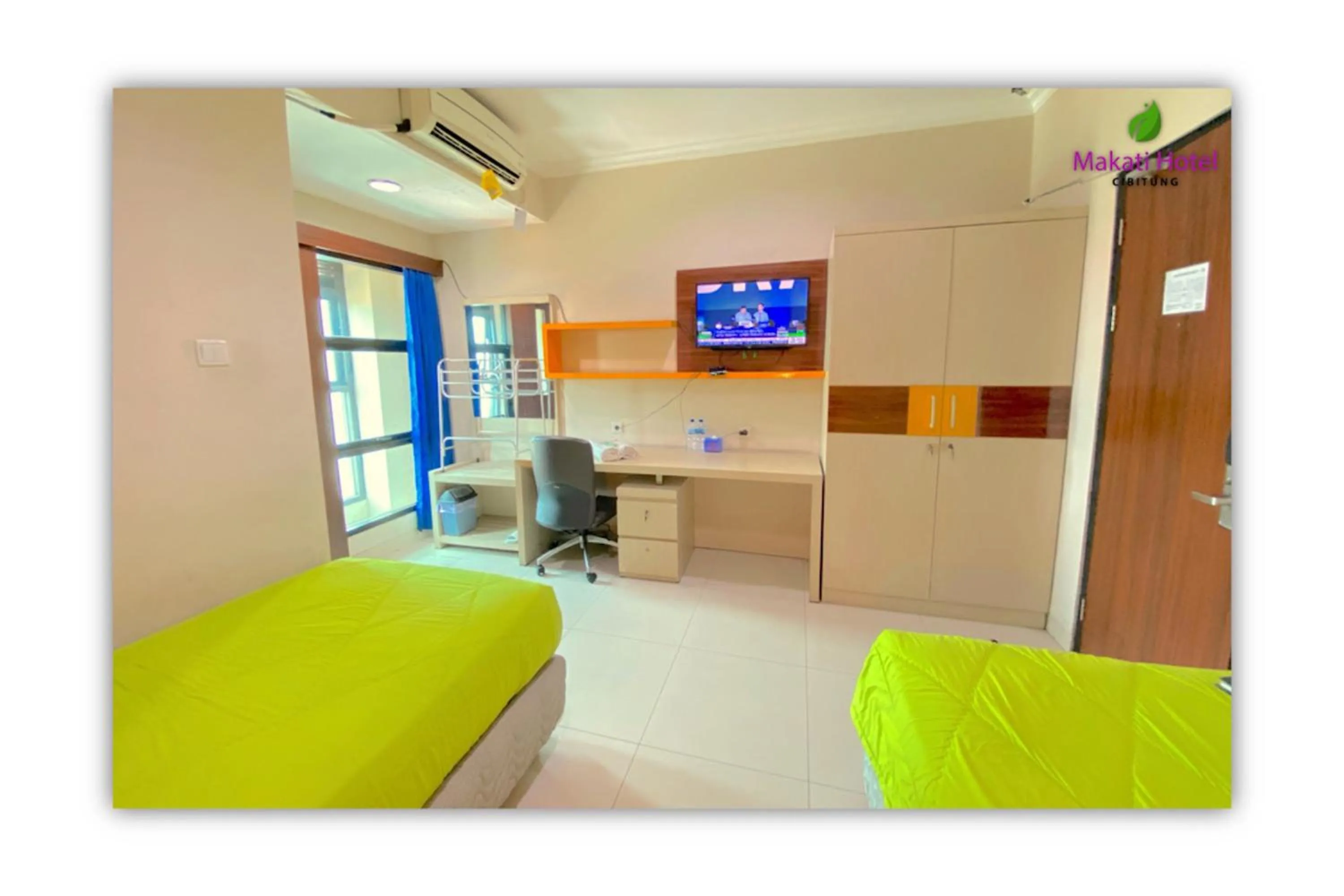 TV and multimedia, Bed in Makati Hotel Cibitung