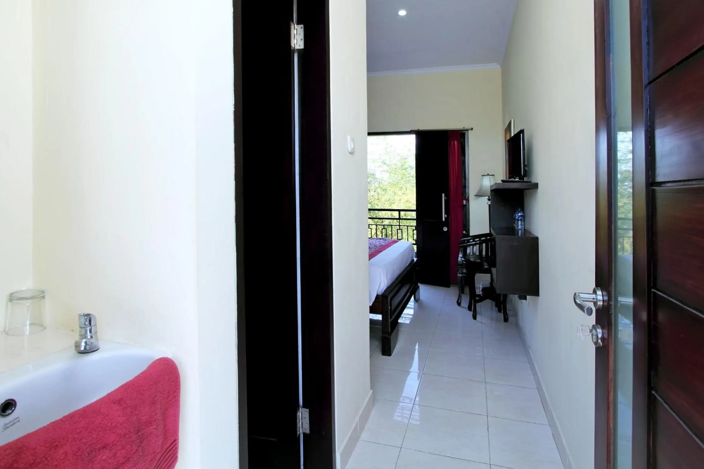 Facade/entrance, Bed in Ramantika Bali House