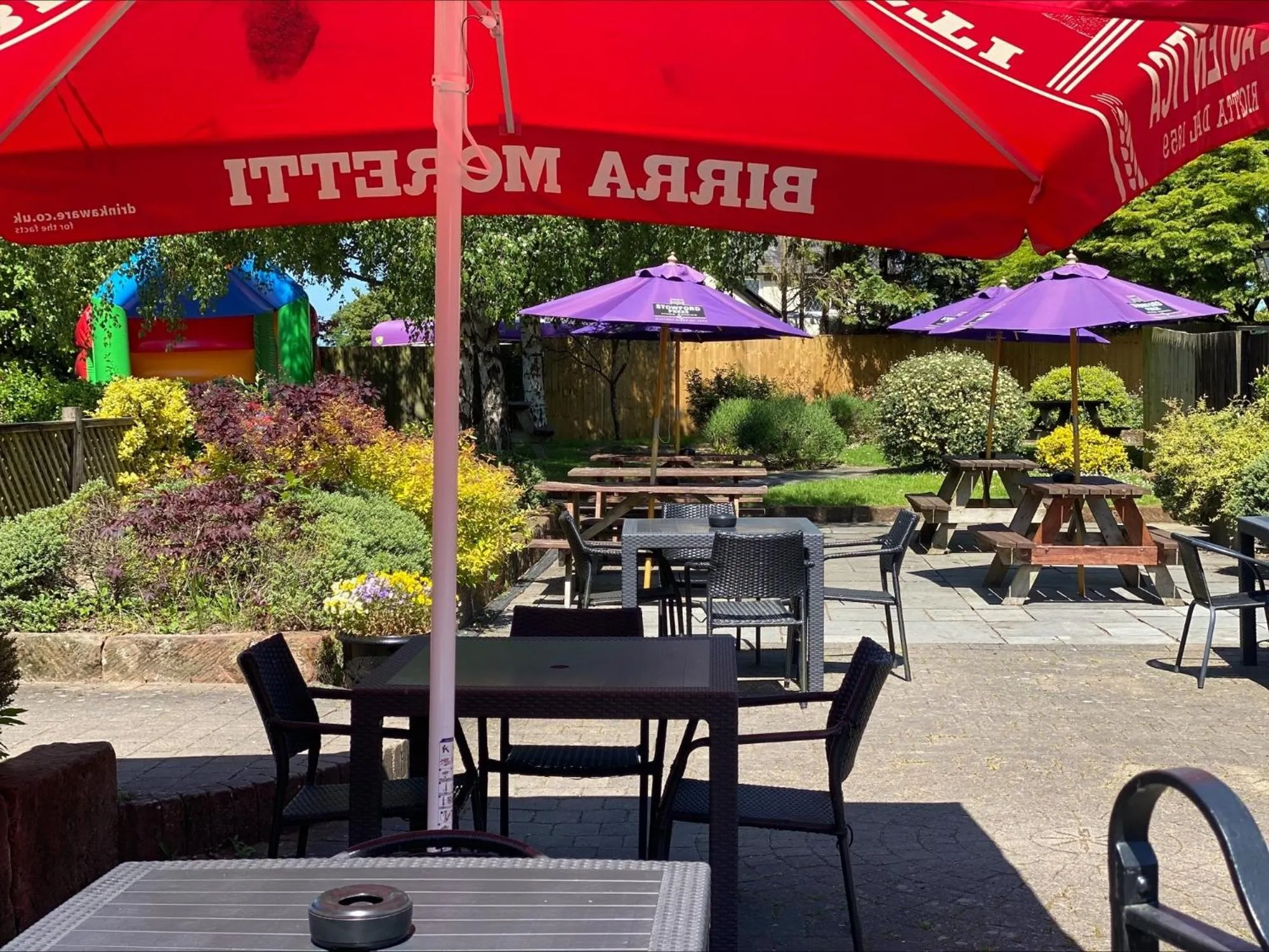 Garden in Burlton Inn