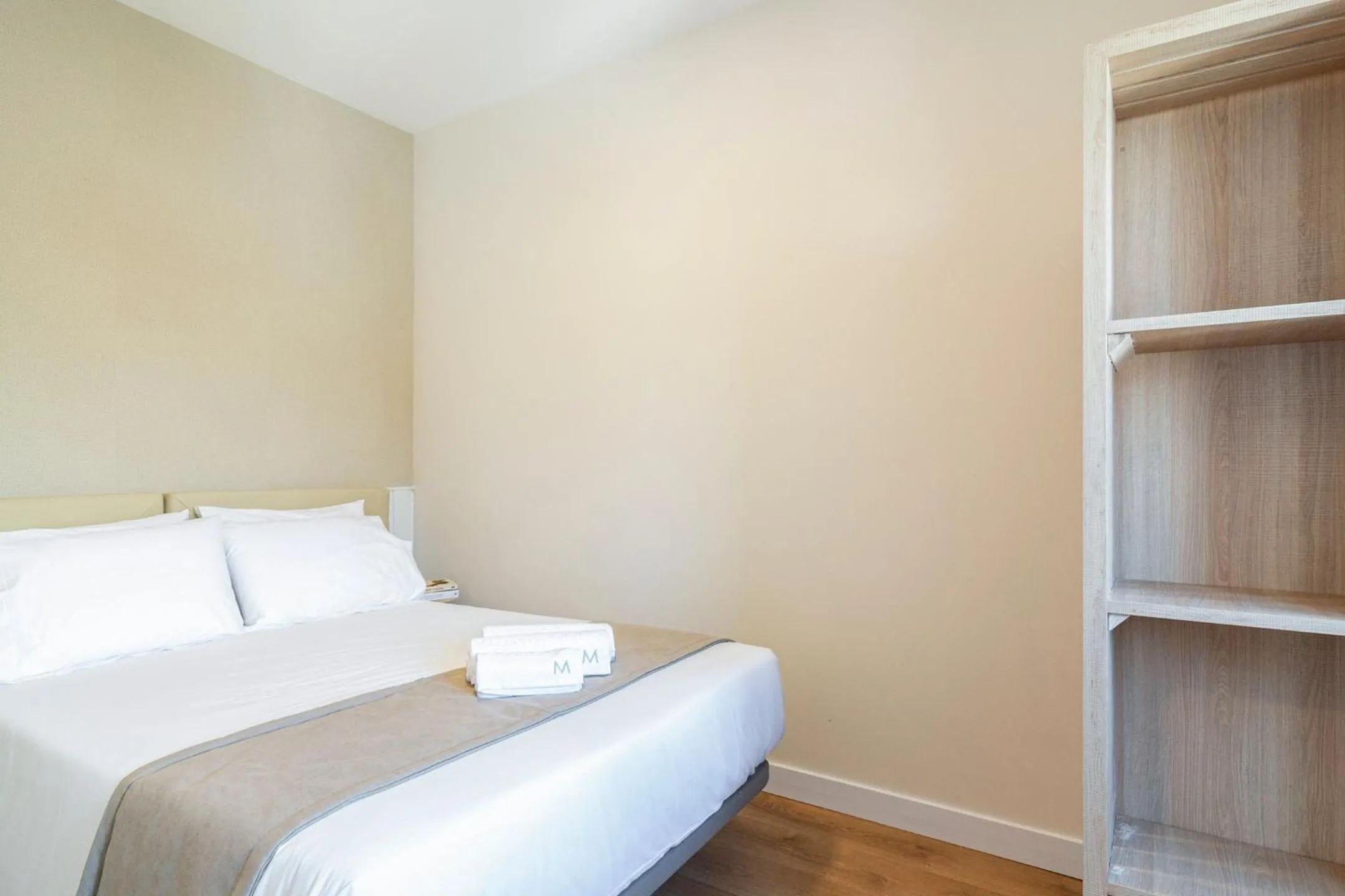 Bed in Metropolitan Living Lisbon - Campolide