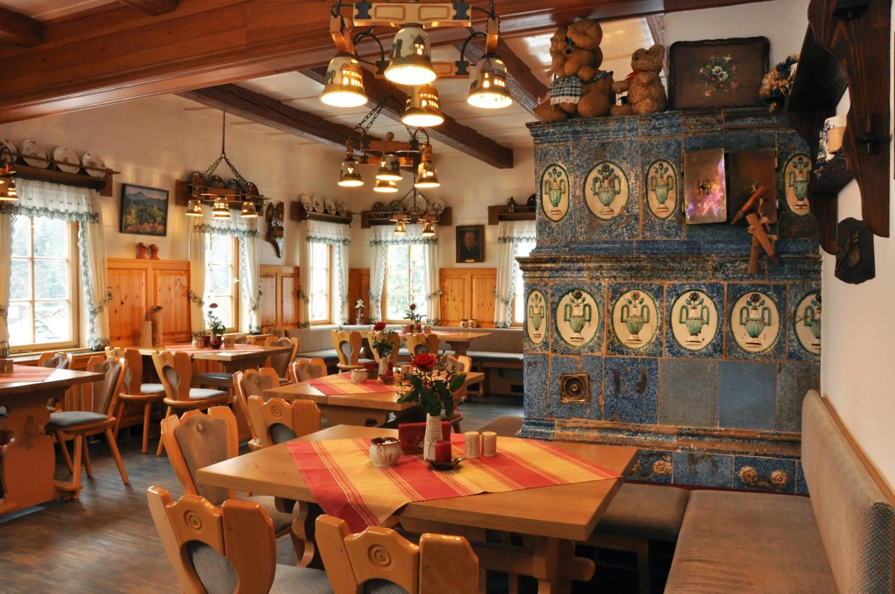 Restaurant/places to eat in Hotel Gondelfahrt