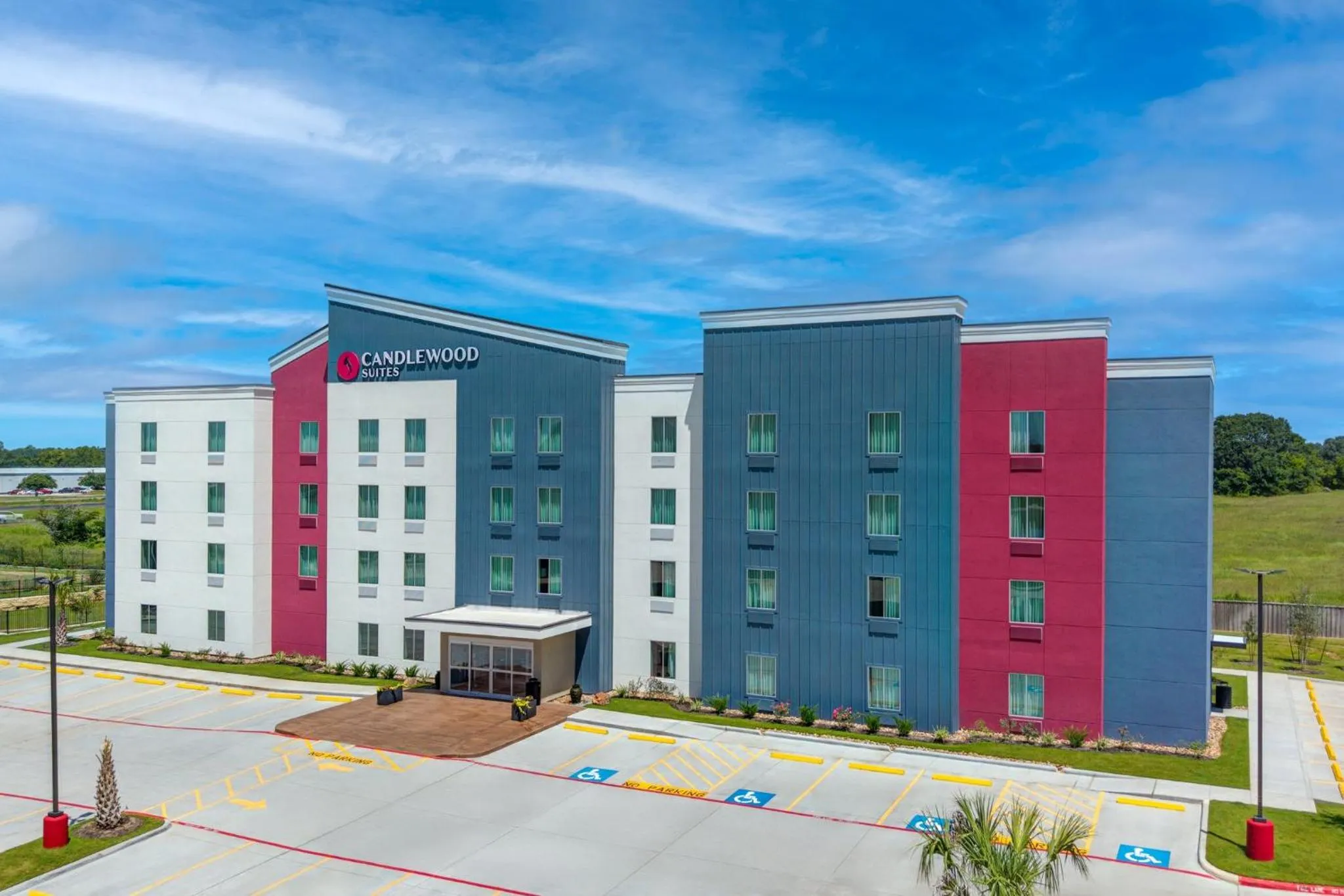 Property building in Candlewood Suites Navasota by IHG