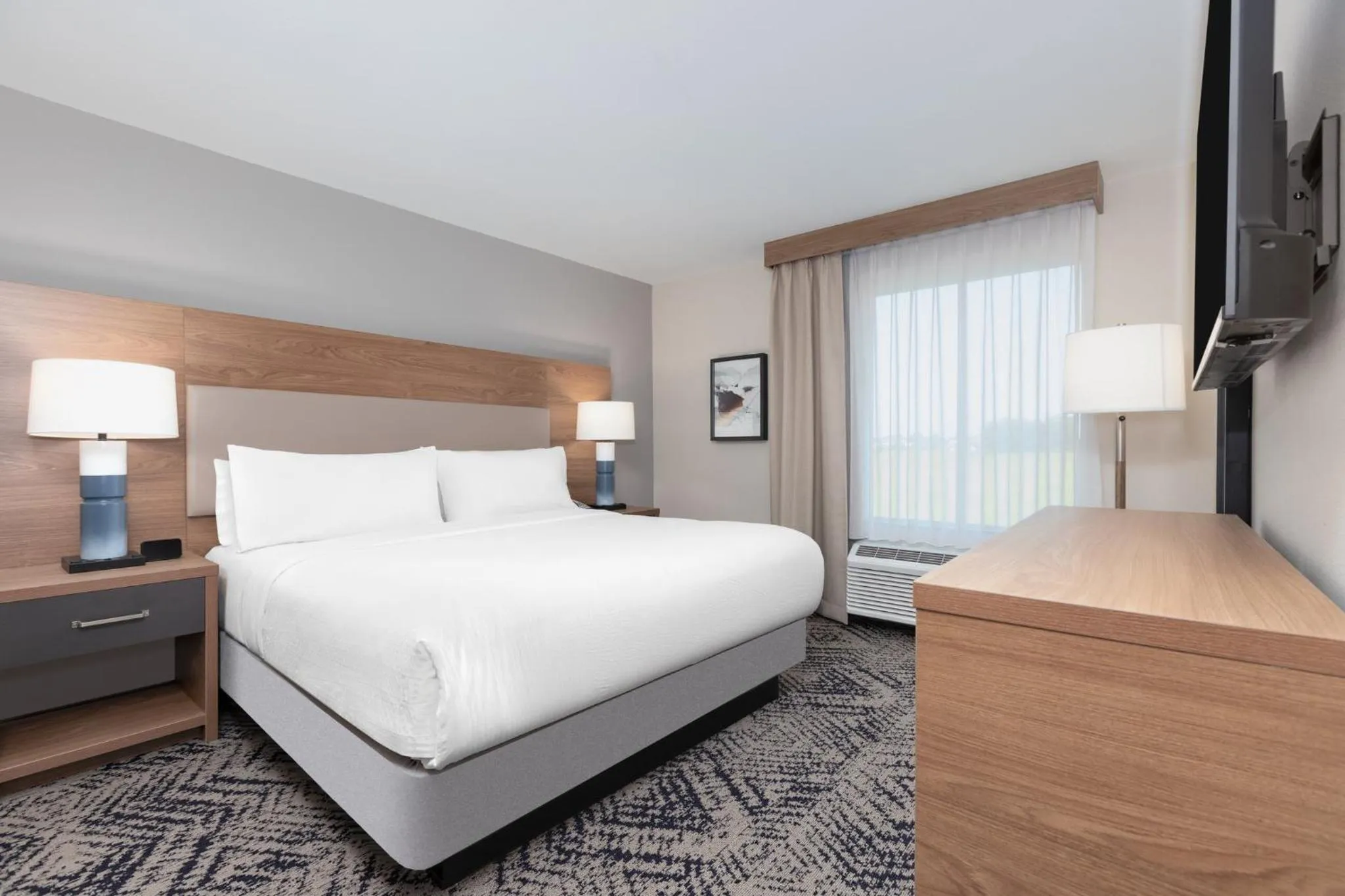 Photo of the whole room, Bed in Candlewood Suites Navasota by IHG