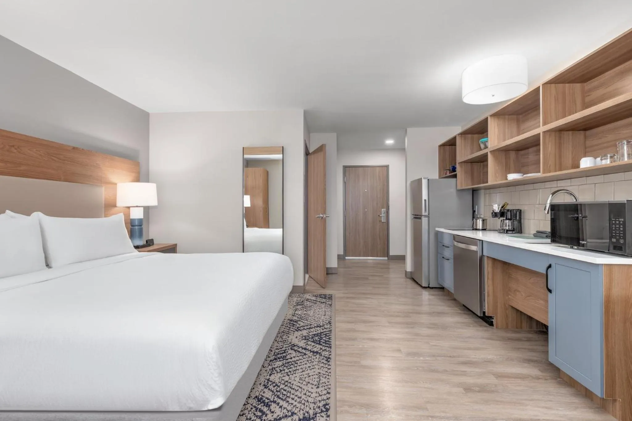 Photo of the whole room, Bed in Candlewood Suites Navasota by IHG