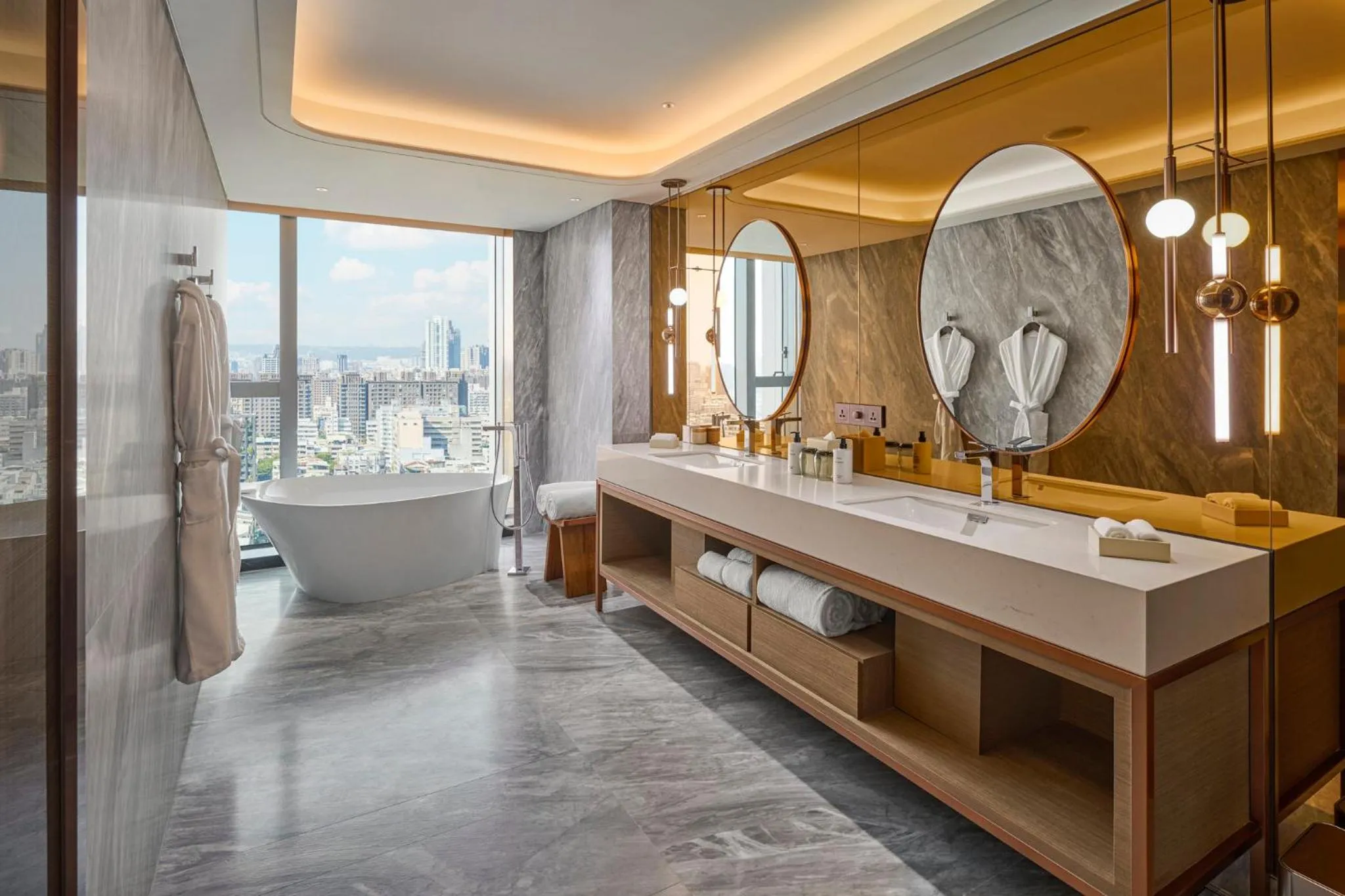 Bedroom in InterContinental Taichung by IHG