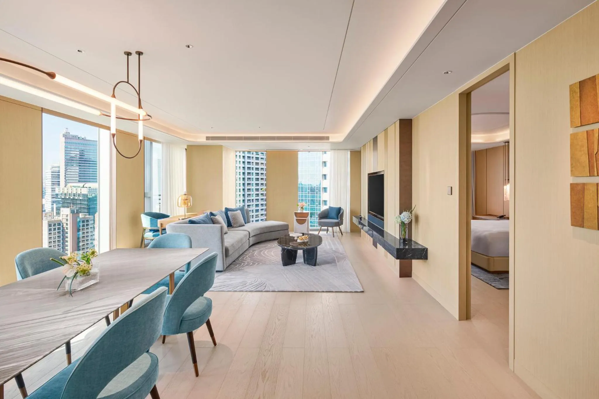 Bedroom, Bed in InterContinental Taichung by IHG