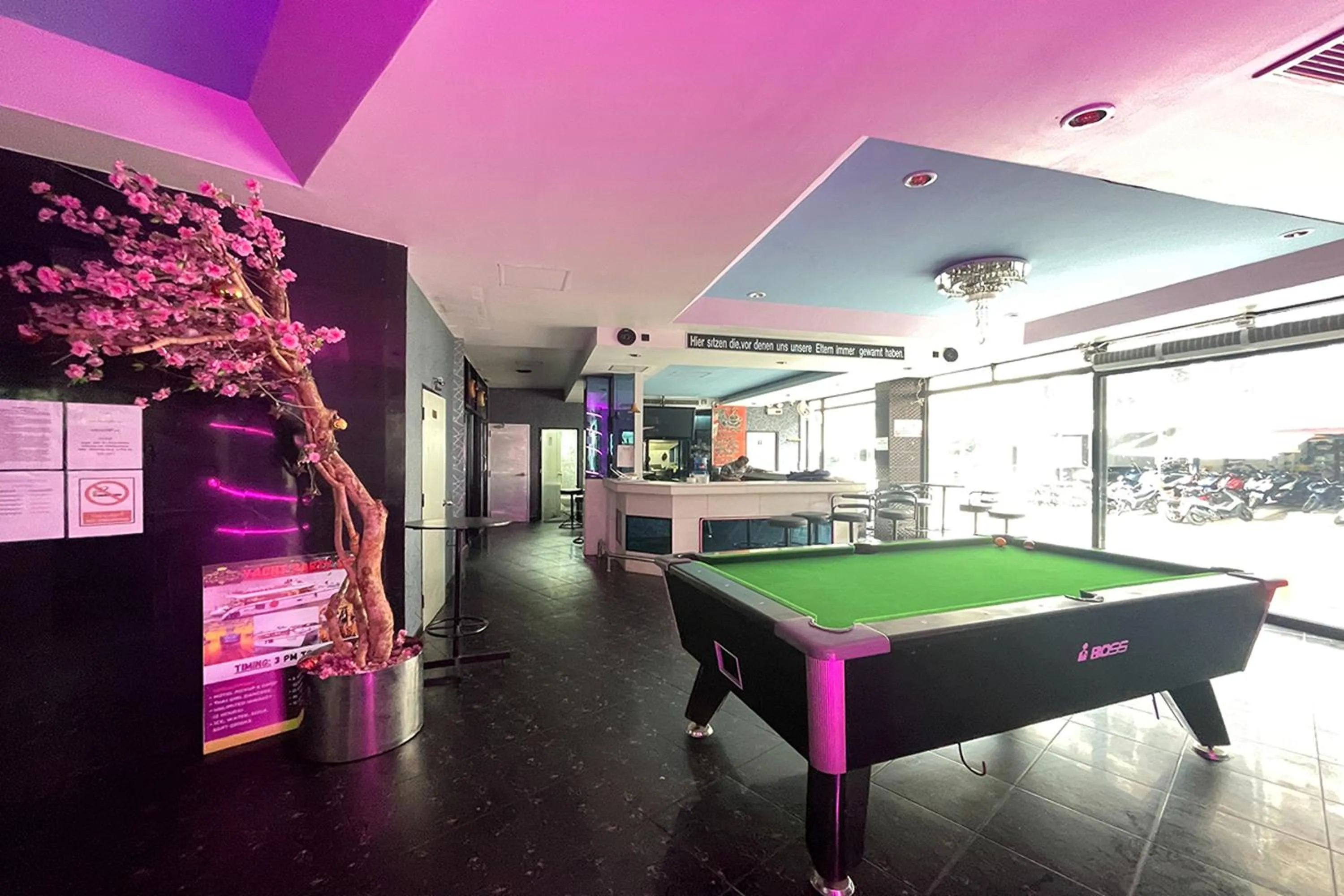 Billiard in Koenig Hotel Pattaya