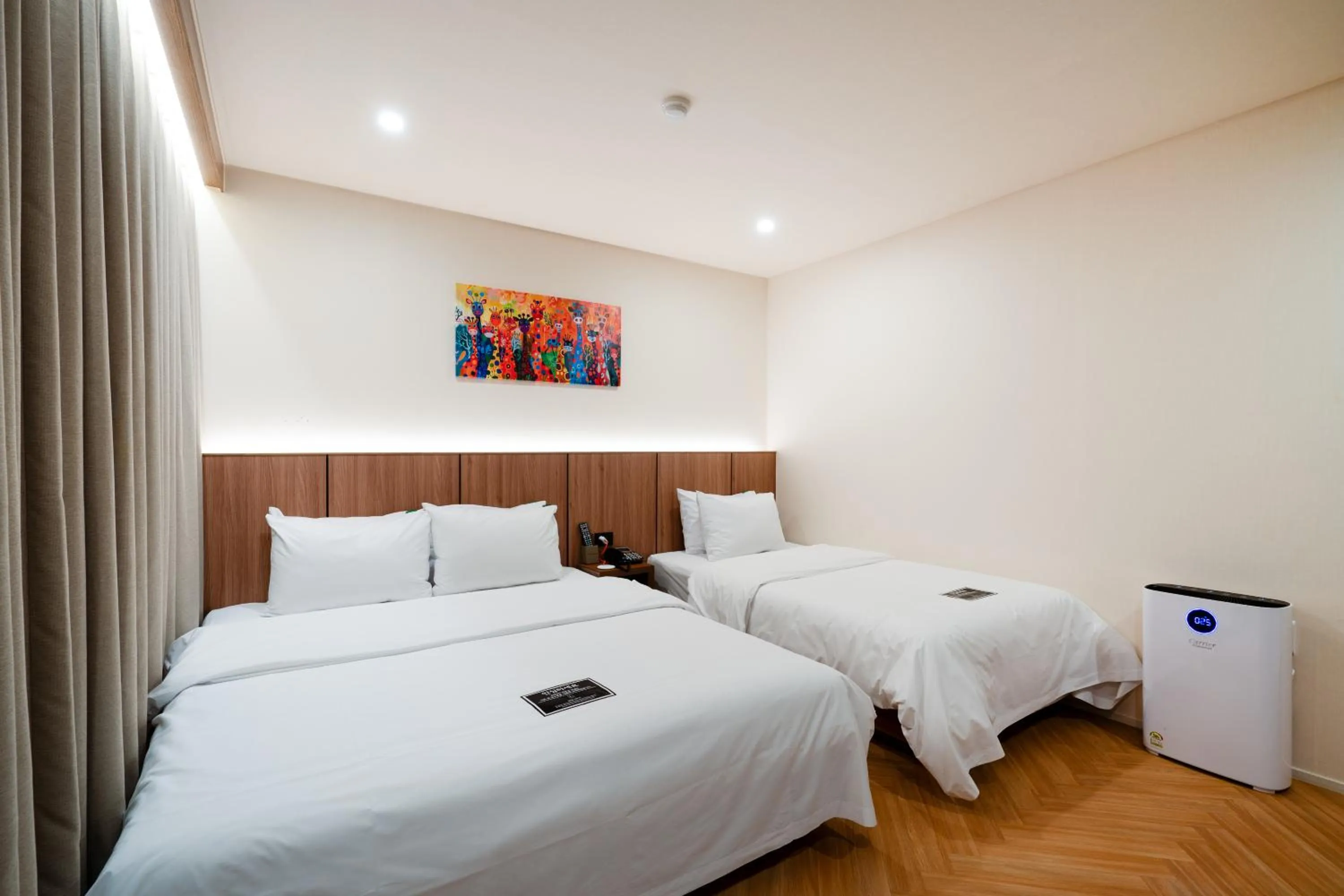 Photo of the whole room, Bed in Hotel Laglas Asan