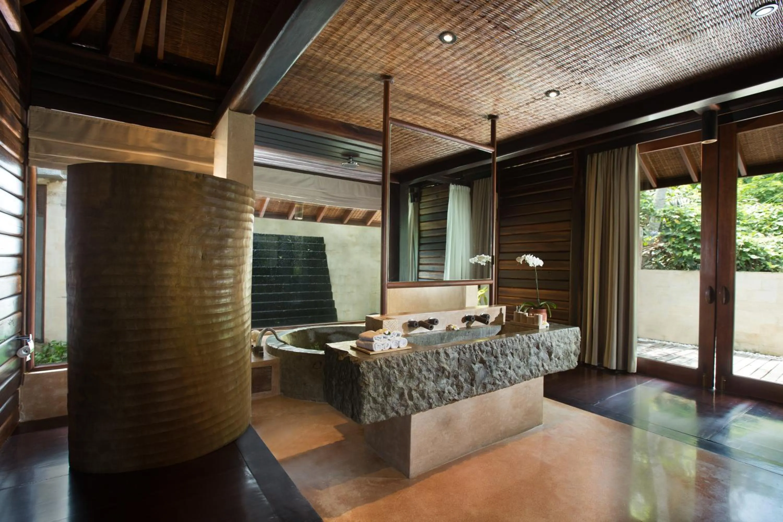 Bathroom in Kamaniiya River Villa Sayan - Ubud