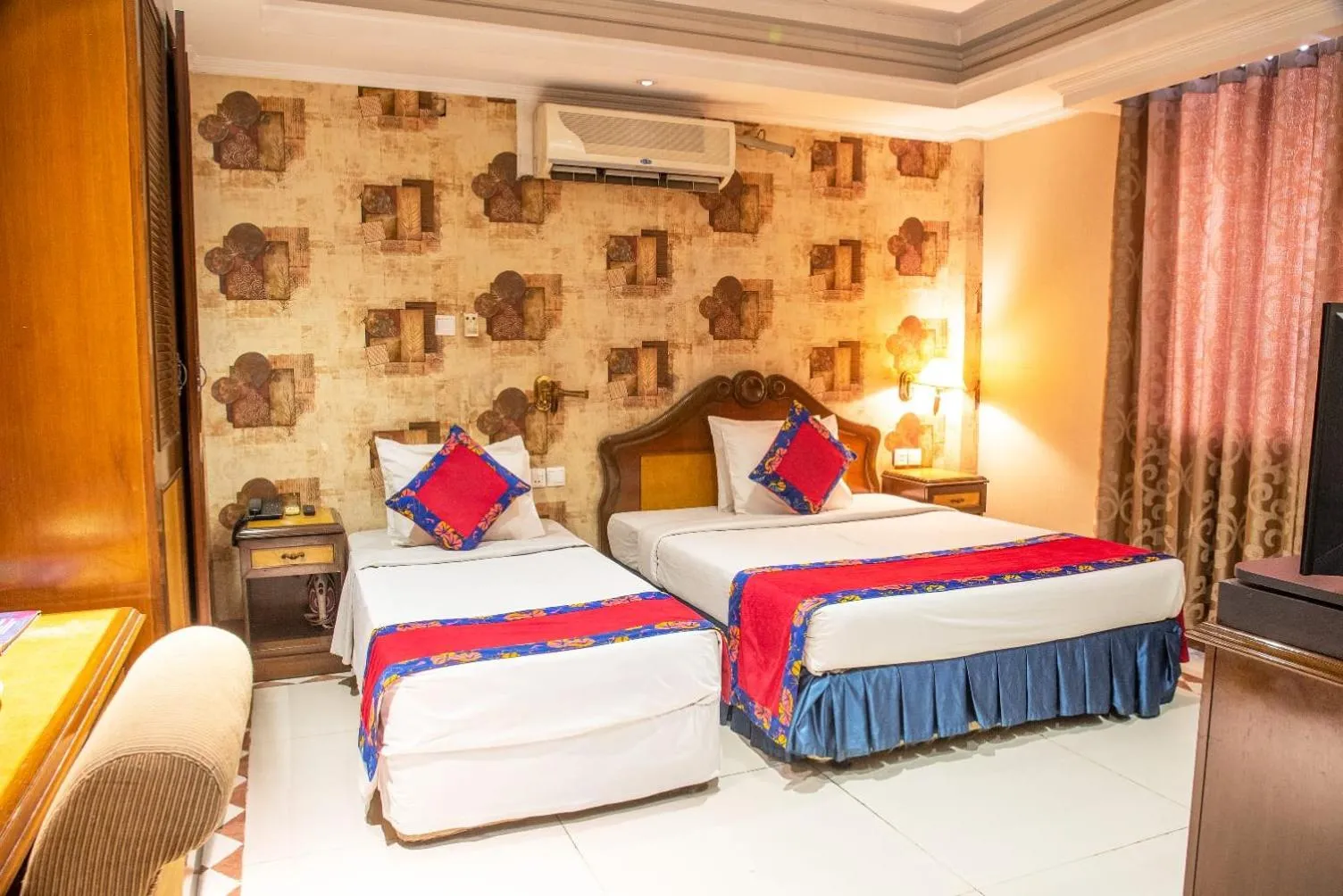 Bed in Sea Shell Residence - Dhaka