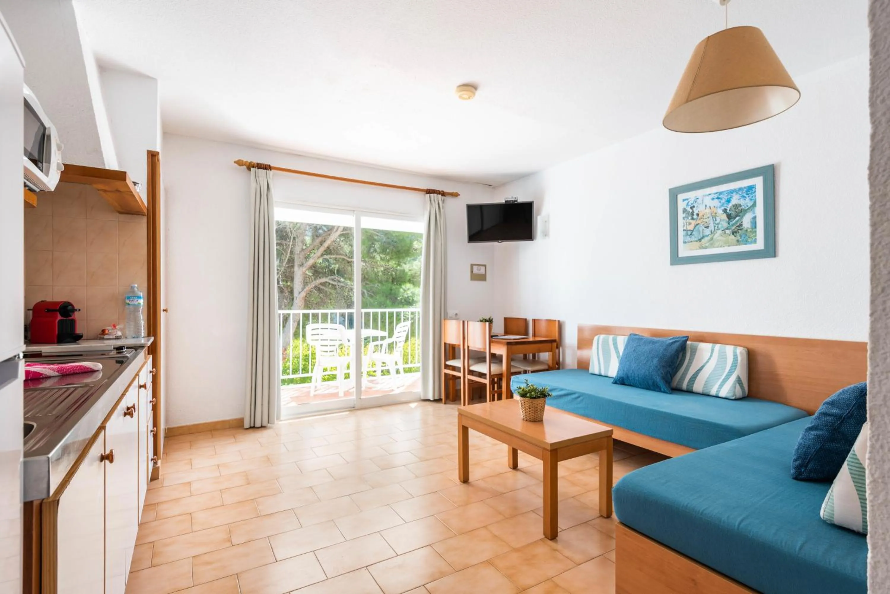 TV and multimedia in Apartamentos alta galdana playa