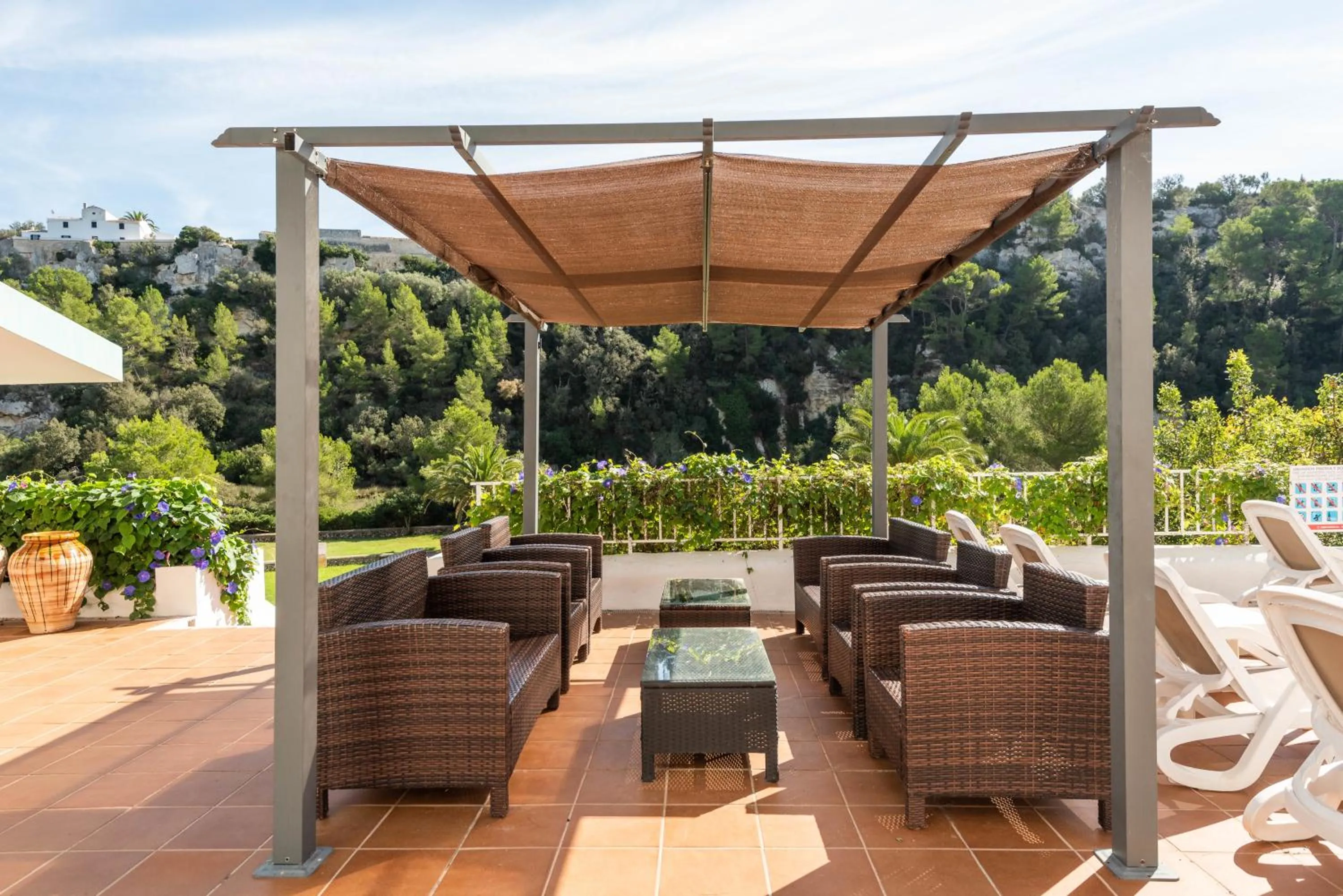 Area and facilities in Apartamentos alta galdana playa