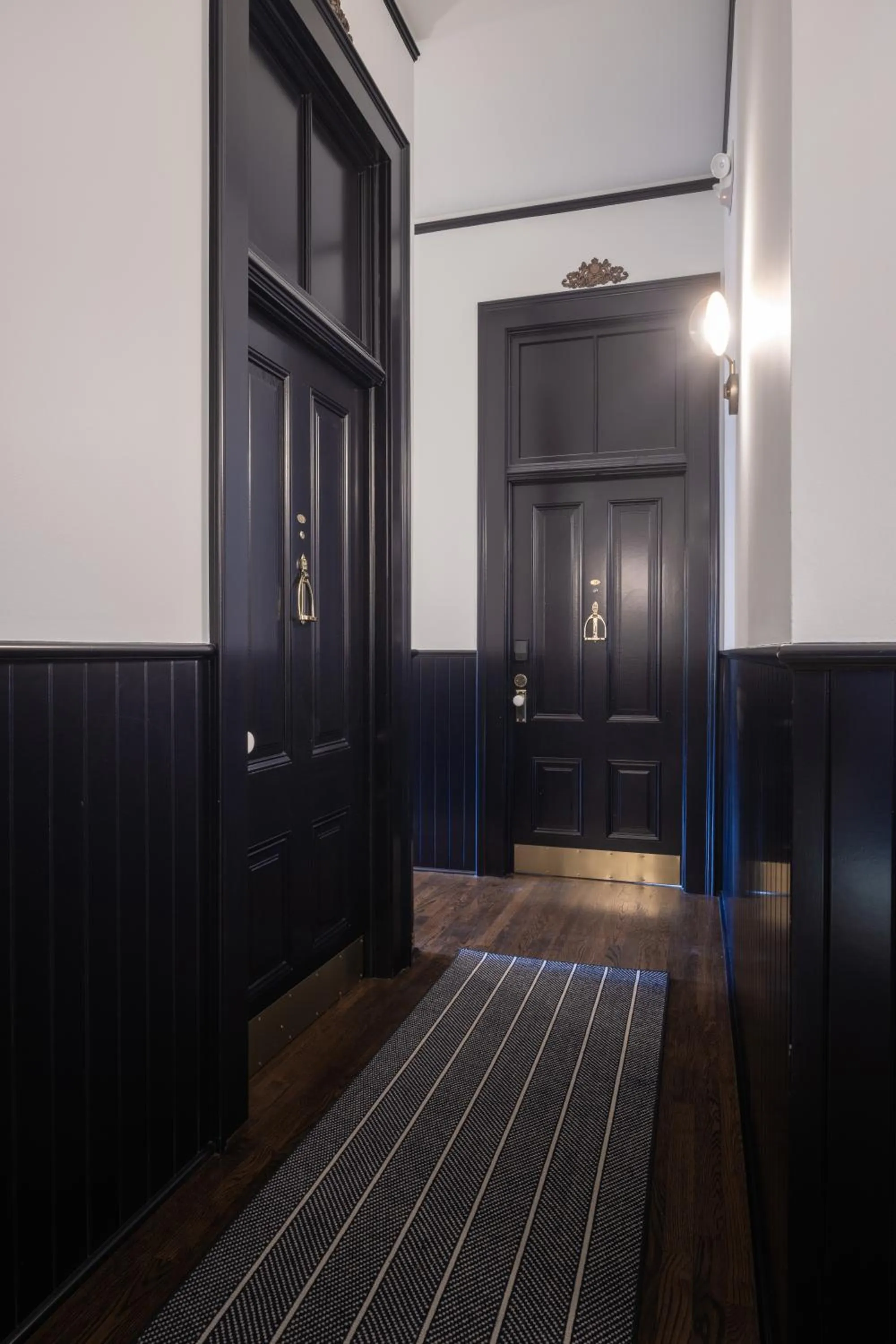 Property building in Hotel Hardware