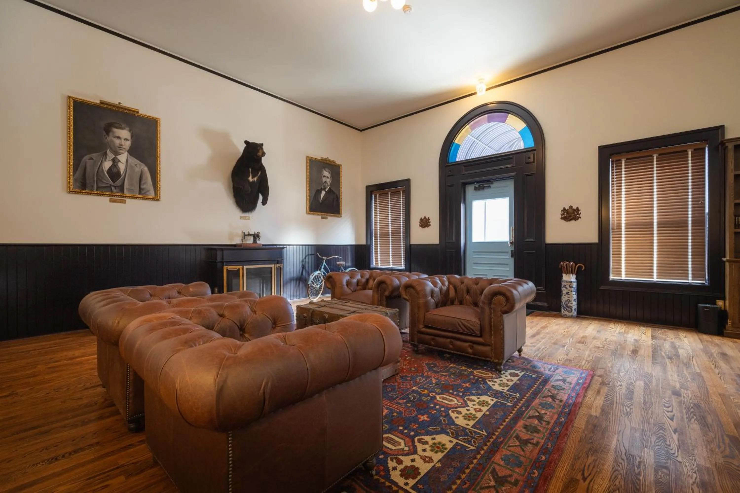 Communal lounge/ TV room in Hotel Hardware