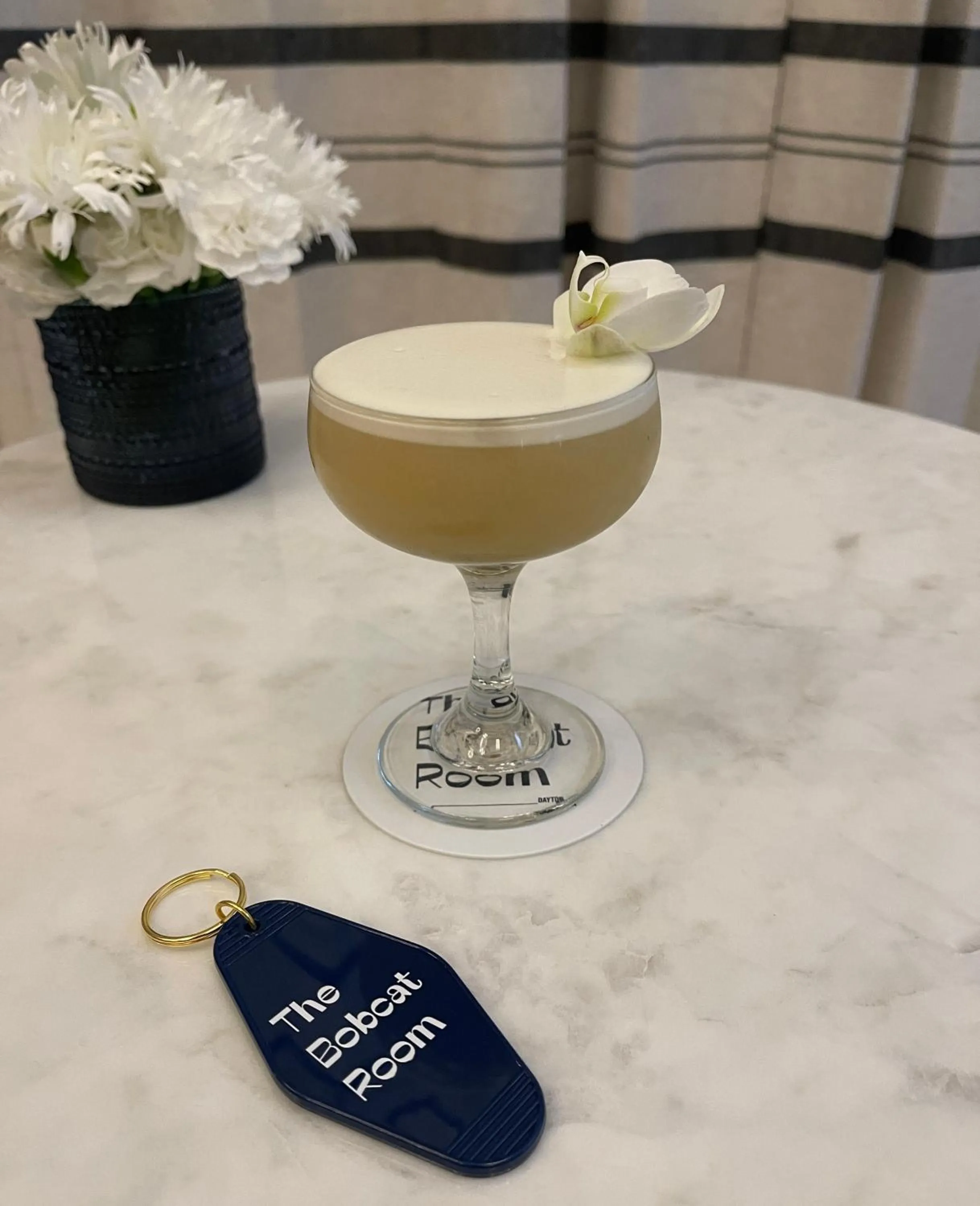 Restaurant/places to eat in Hotel Hardware