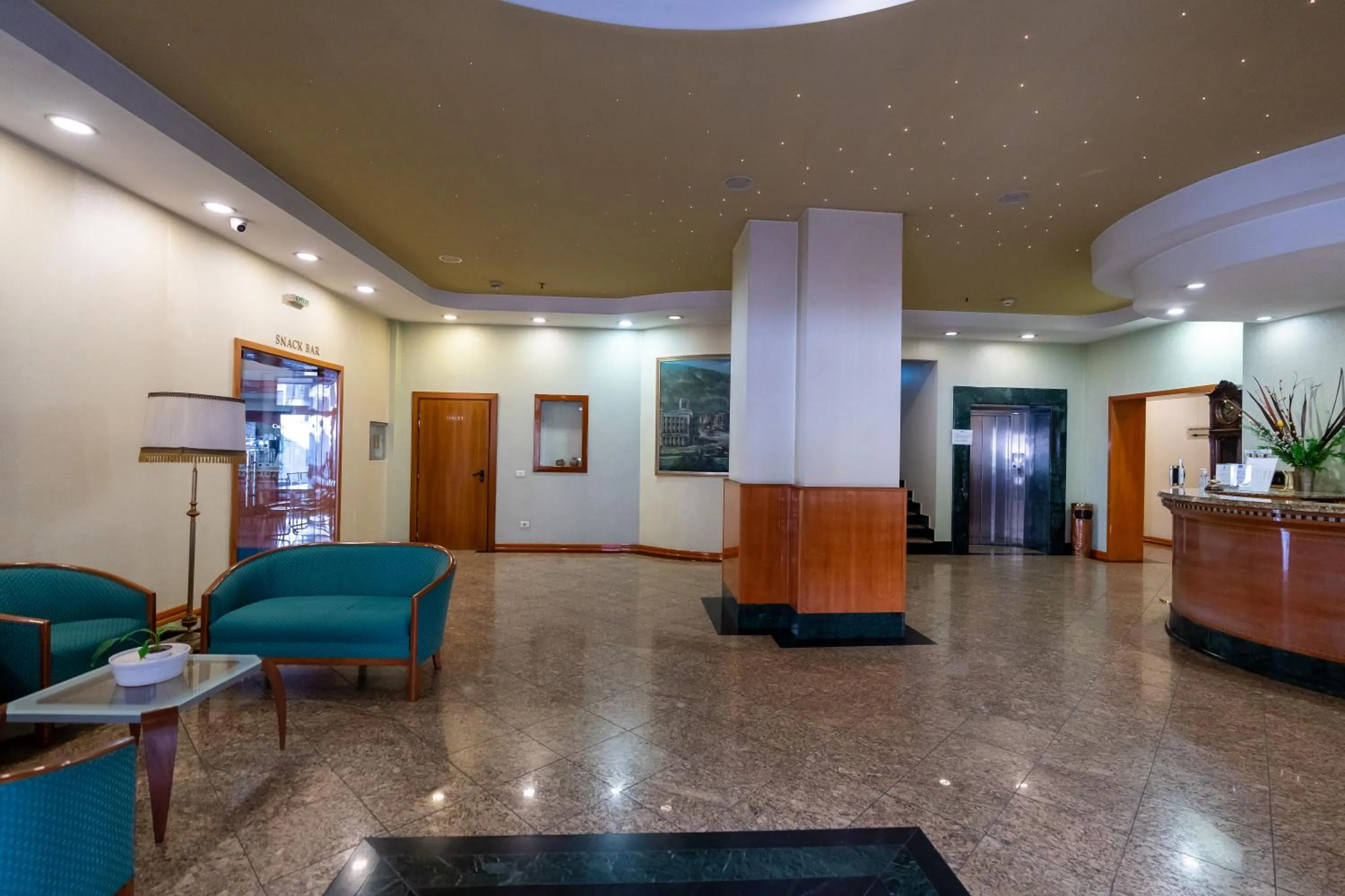 Lobby or reception in Hotel Turist - City Center