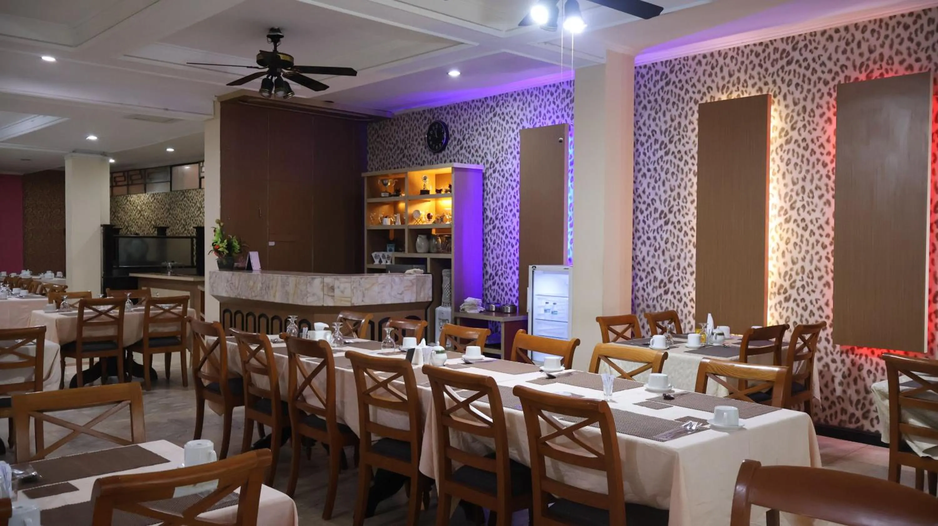 Restaurant/places to eat in Nikita Hotel
