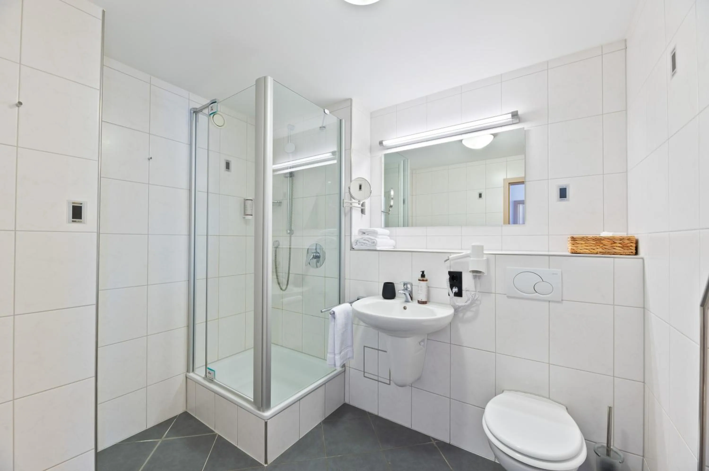 Shower in Gästehaus Andrea