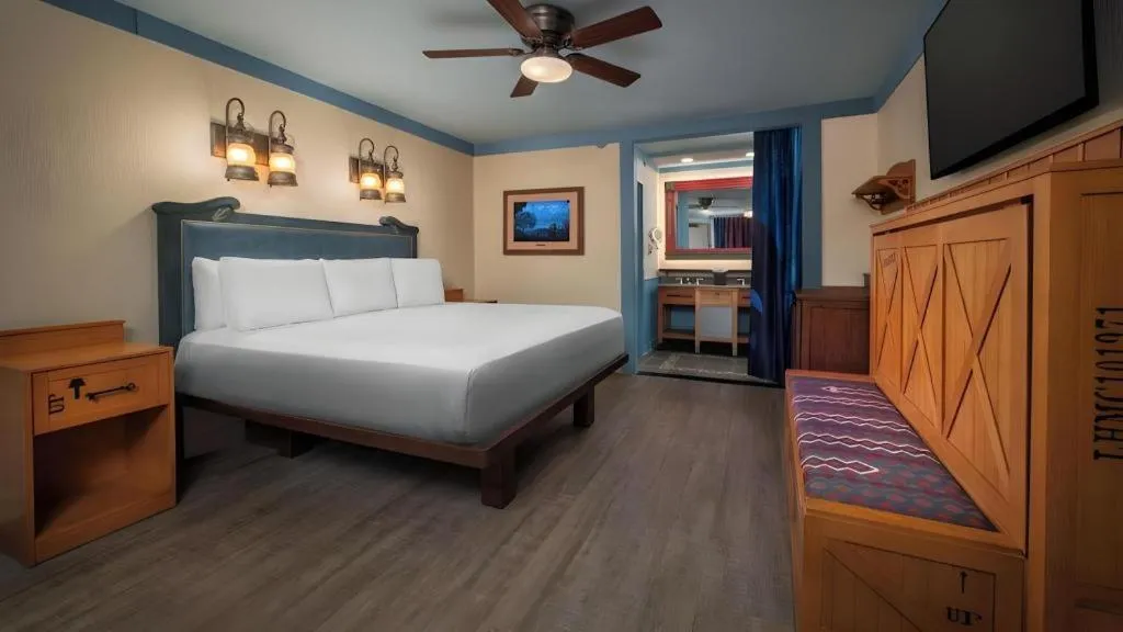 Bed in Disney's Port Orleans Resort - Riverside