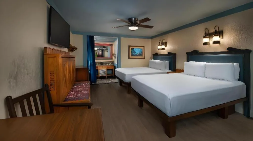 Bed in Disney's Port Orleans Resort - Riverside