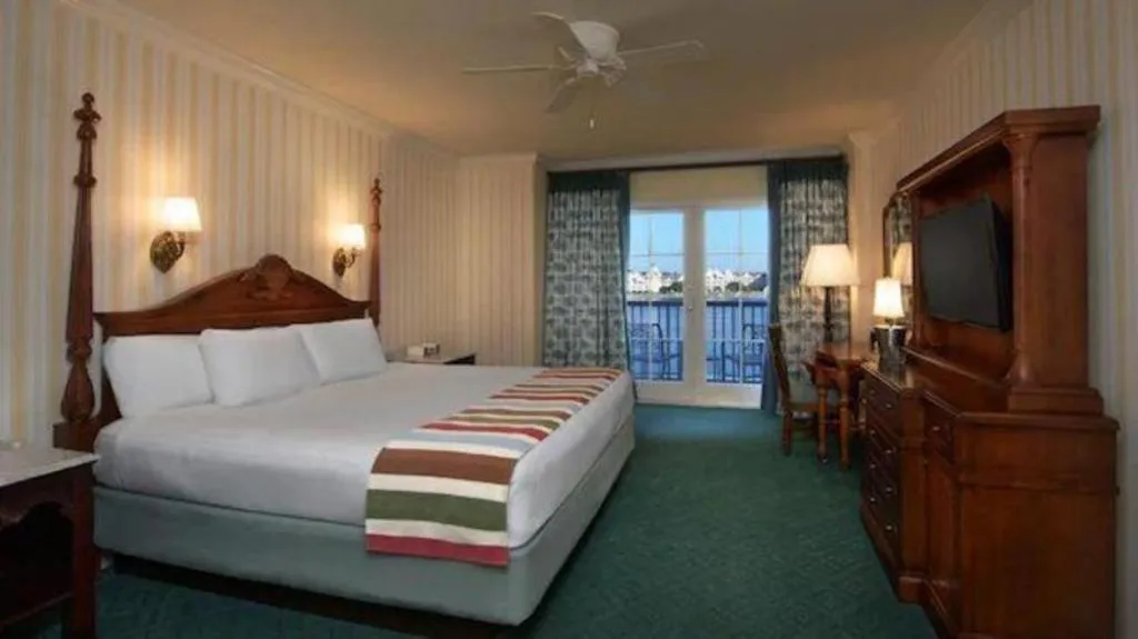 Bed in Disney's Boardwalk Inn