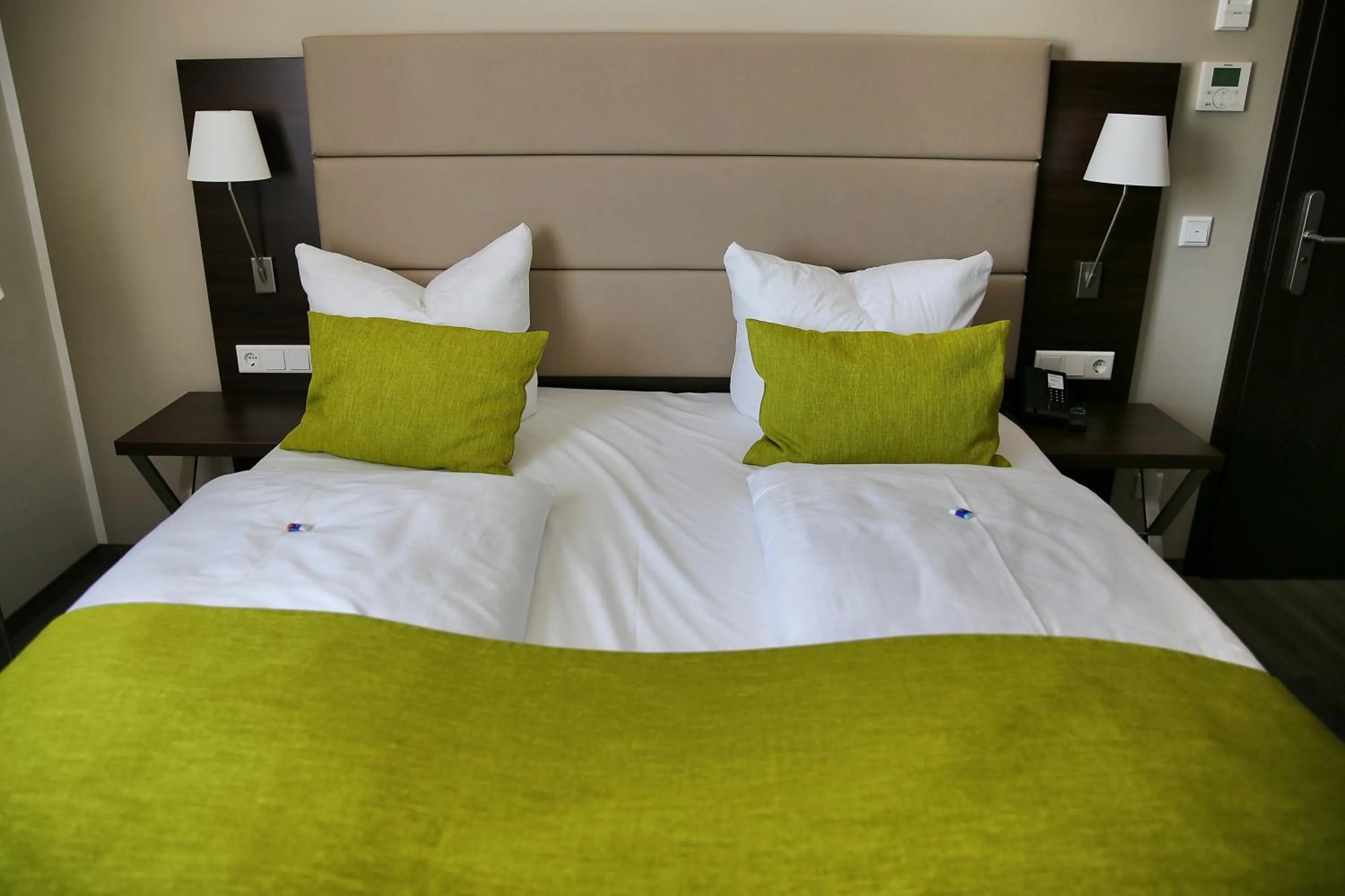 Bedroom, Bed in hotel bomonti Nürnberg West