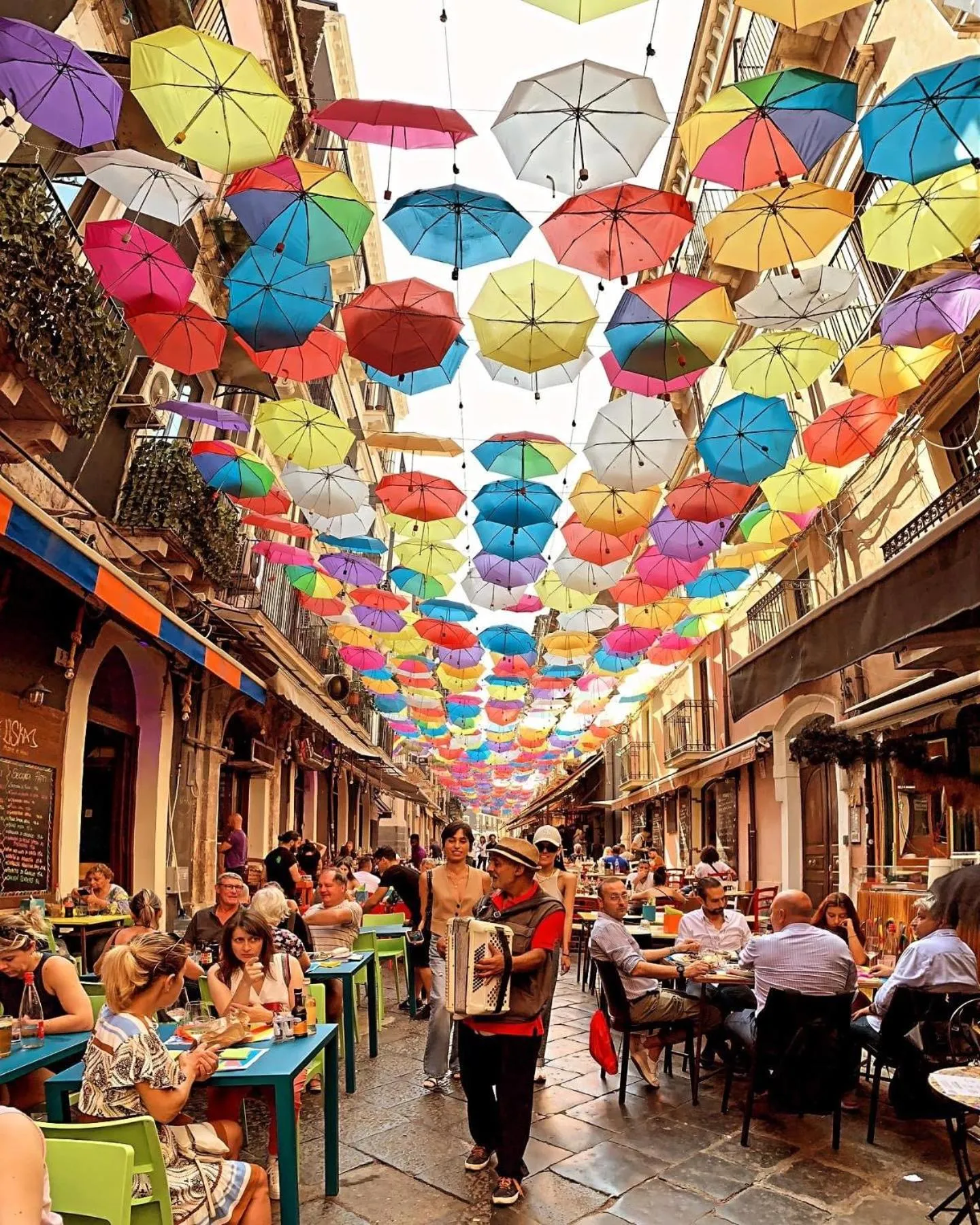 Restaurant/places to eat in Casa Gisira