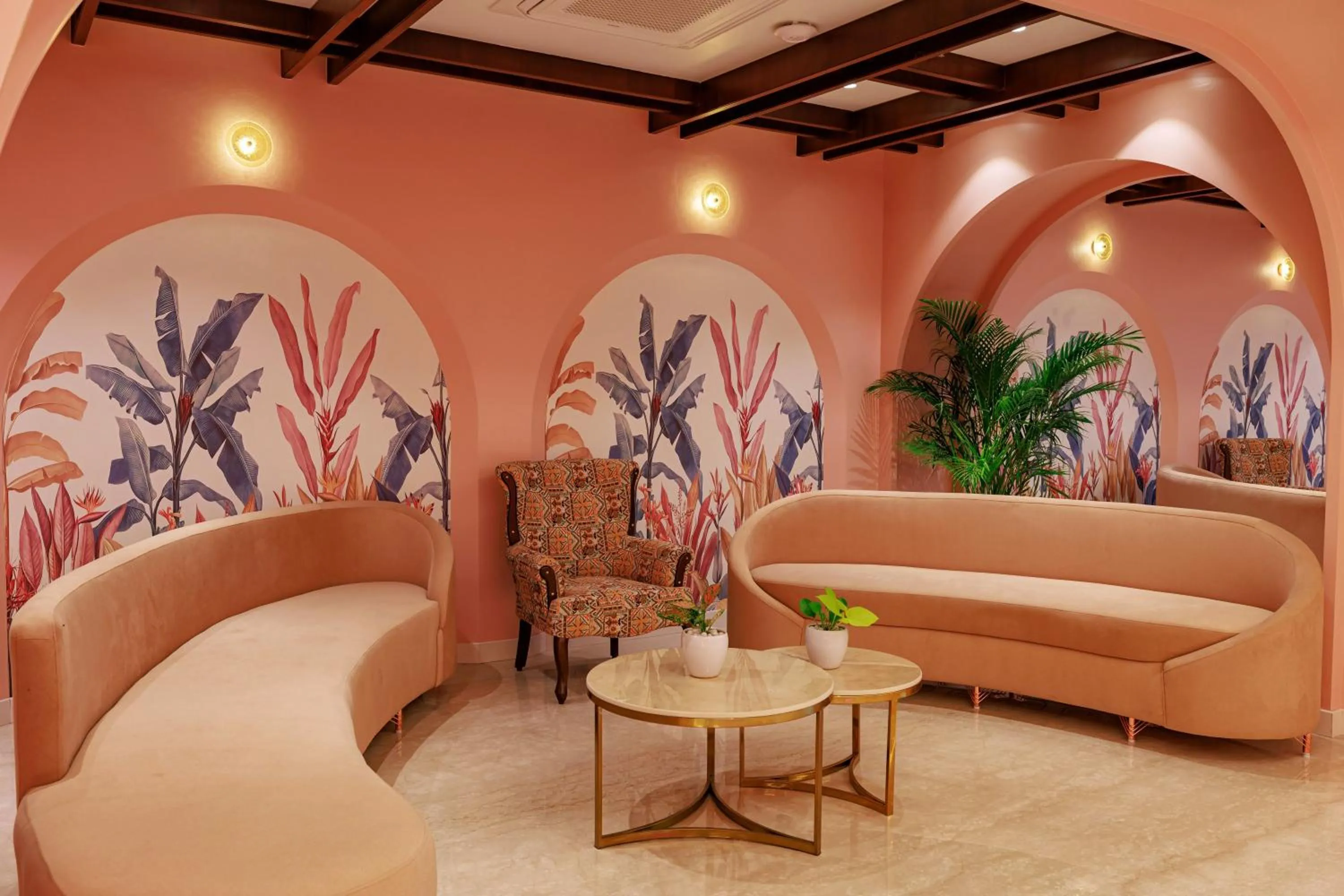 Lobby or reception in Regenta Place Jaipur Sirsi Road, Jaipur