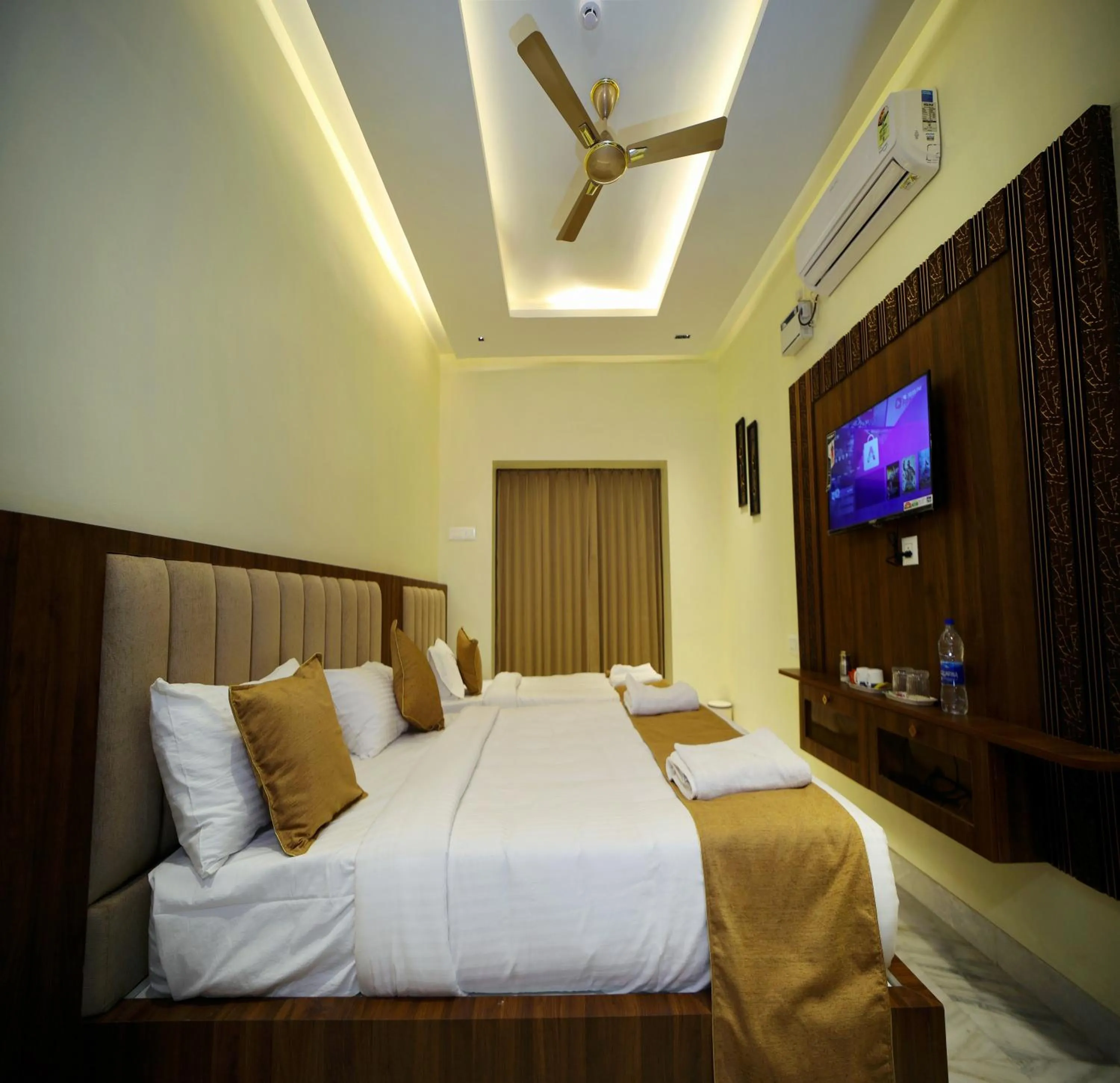 Bed in Suthanthira stay Inn