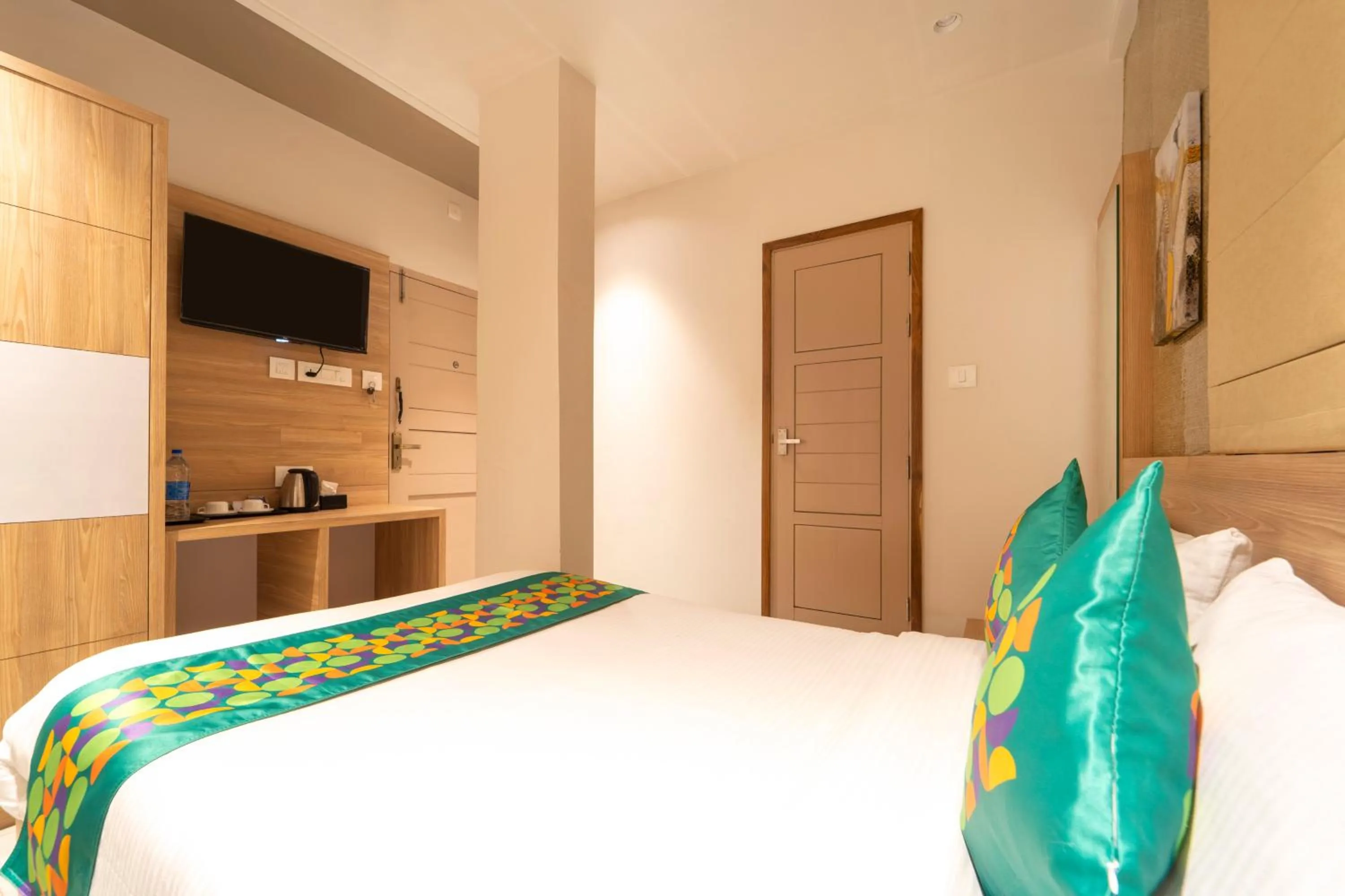 Bedroom, Bed in Treebo MR Motel, 10 Mins To Airport