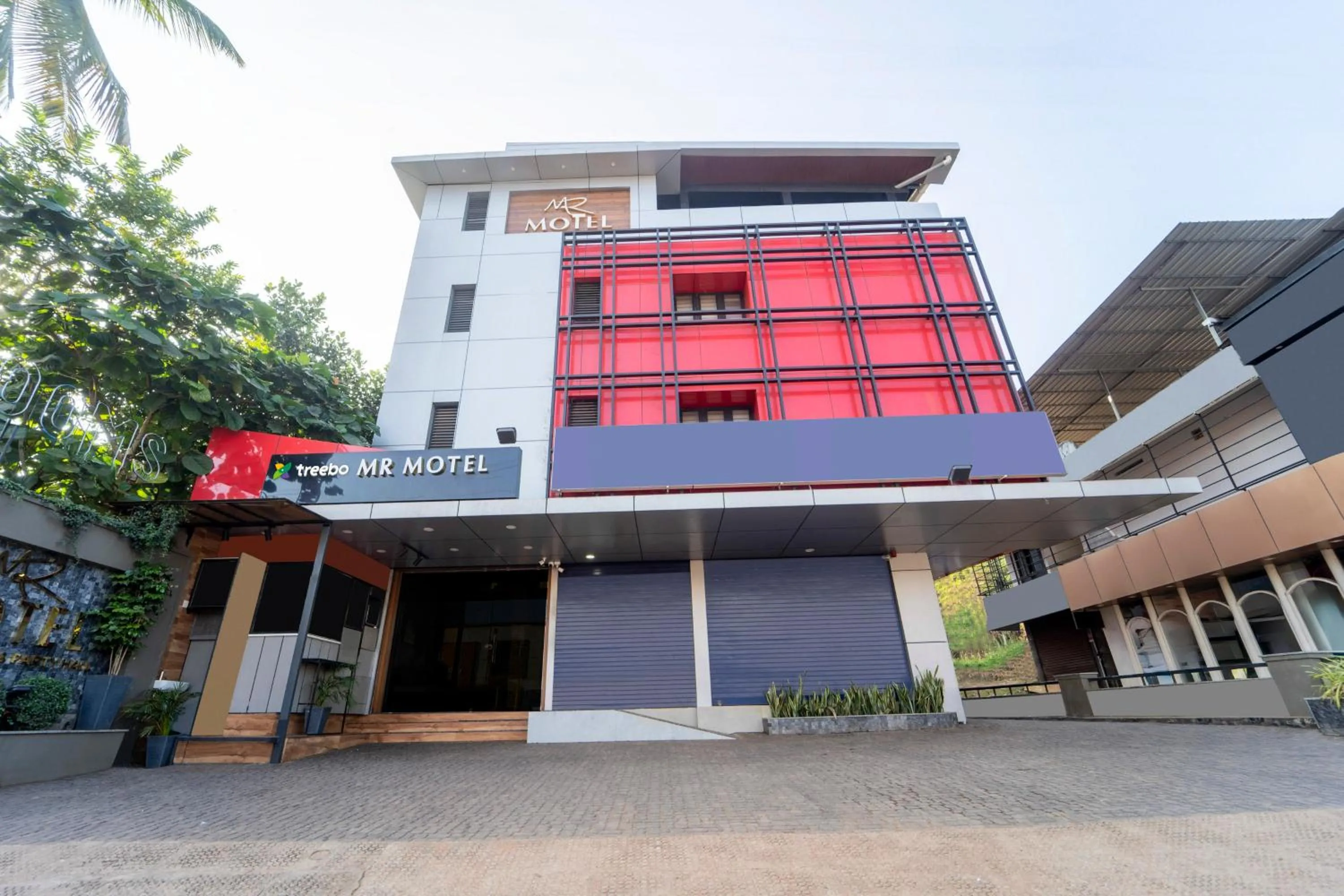 Property building in Treebo MR Motel, 10 Mins To Airport